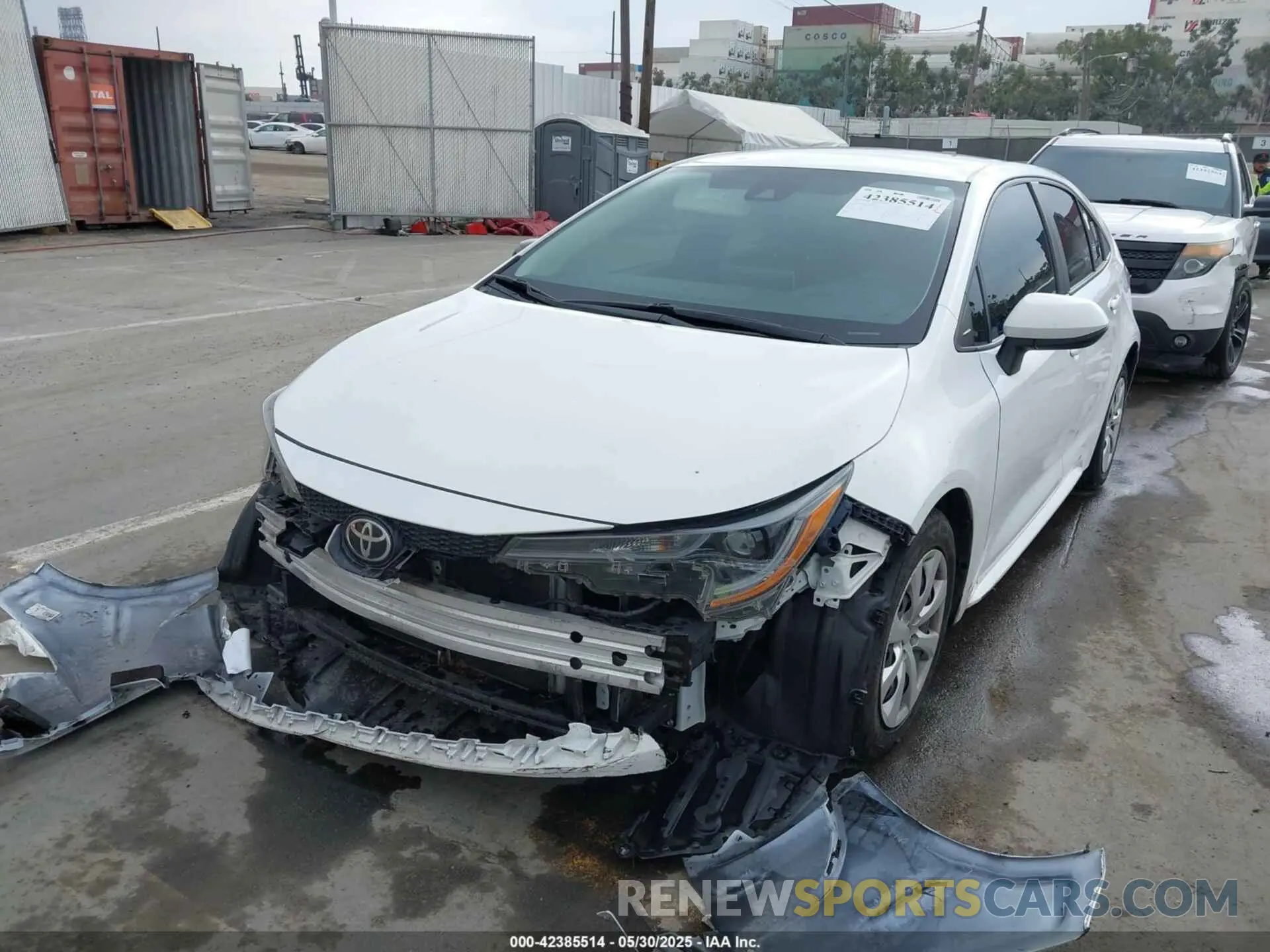 6 Photograph of a damaged car 5YFEPRAE1LP118424 TOYOTA COROLLA 2020