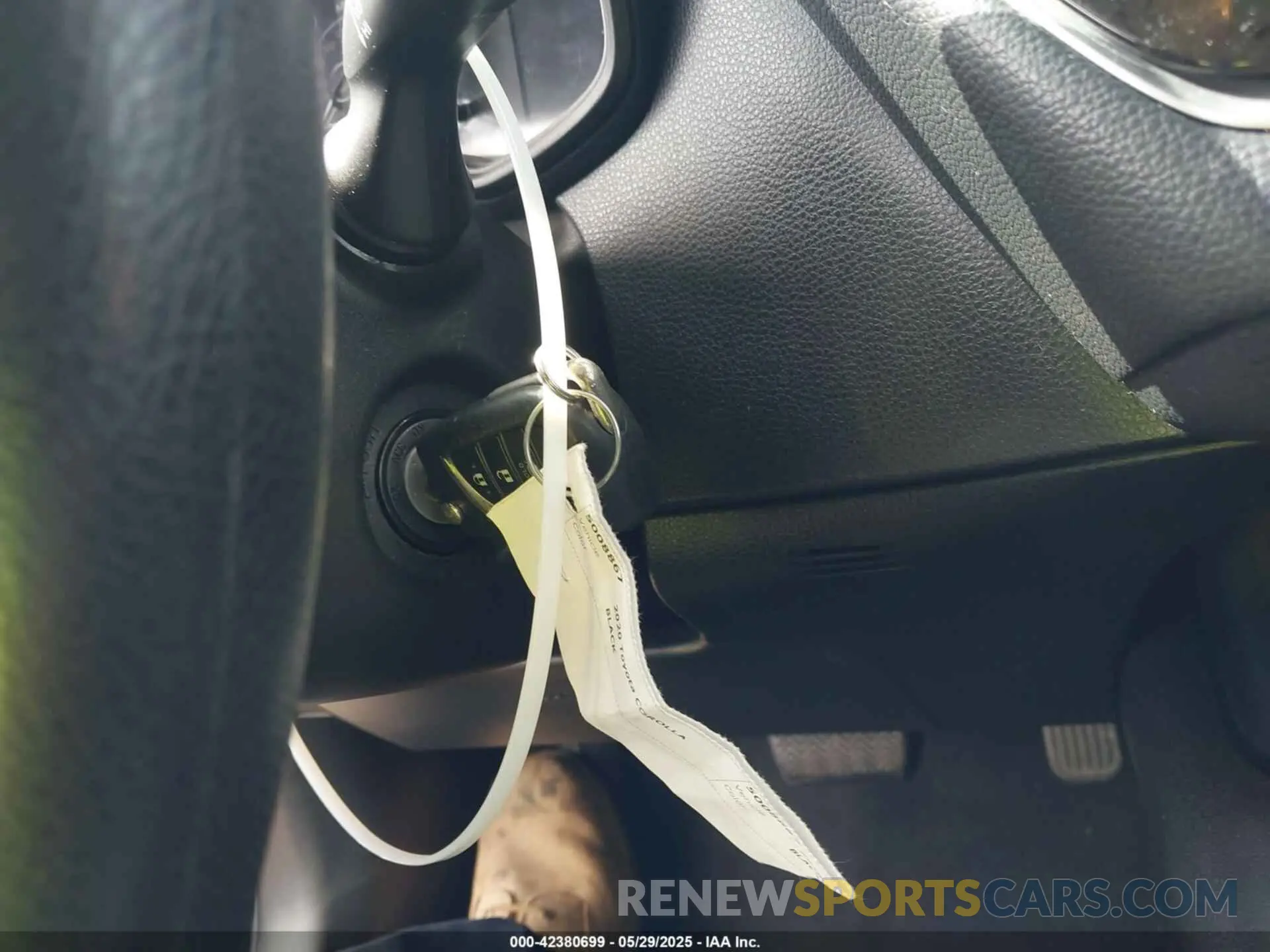 11 Photograph of a damaged car 5YFEPRAE1LP118651 TOYOTA COROLLA 2020