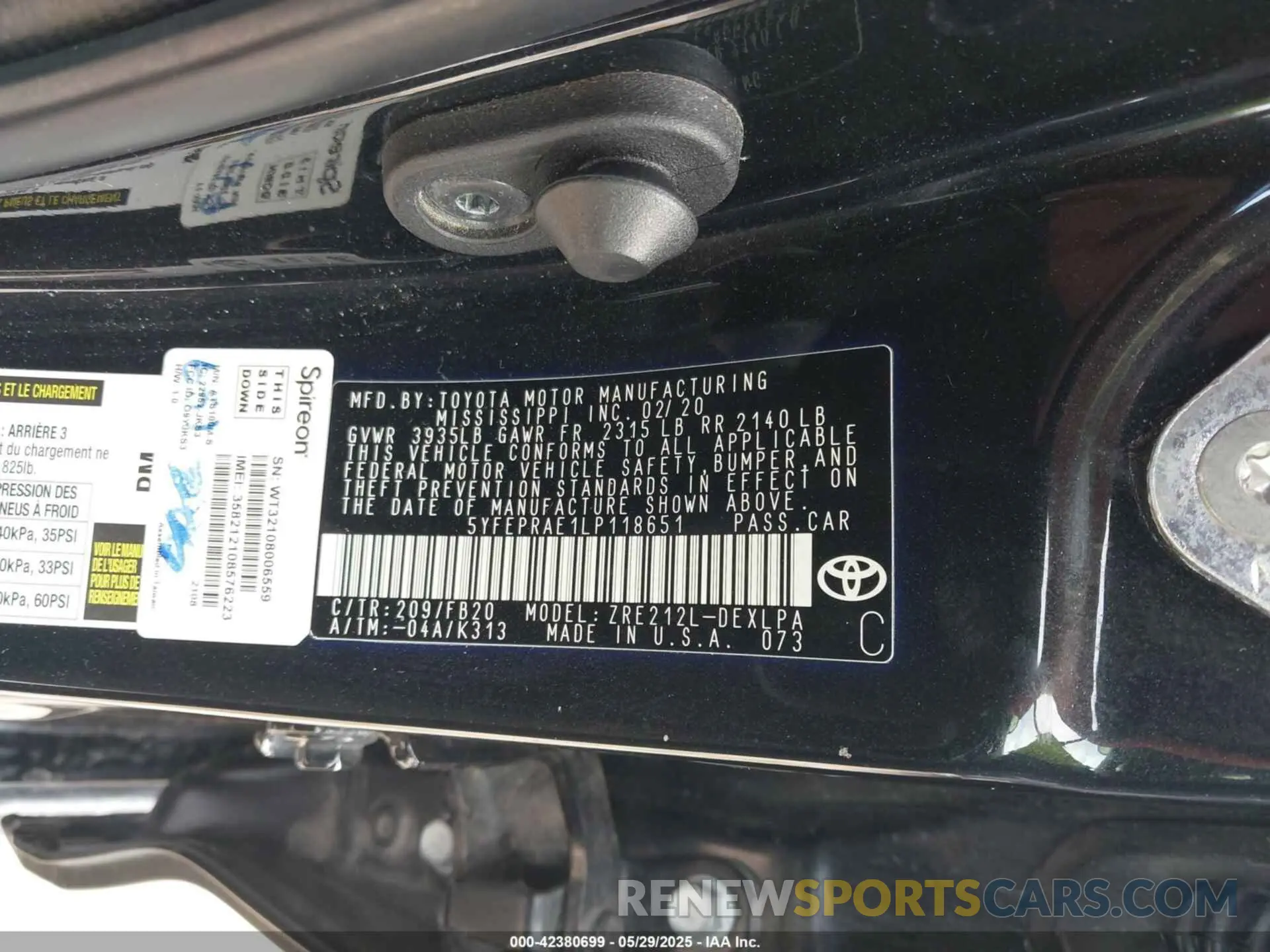 9 Photograph of a damaged car 5YFEPRAE1LP118651 TOYOTA COROLLA 2020