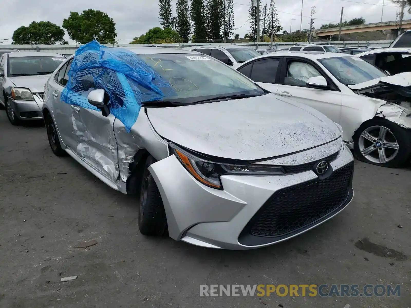 1 Photograph of a damaged car 5YFEPRAE2LP034046 TOYOTA COROLLA 2020