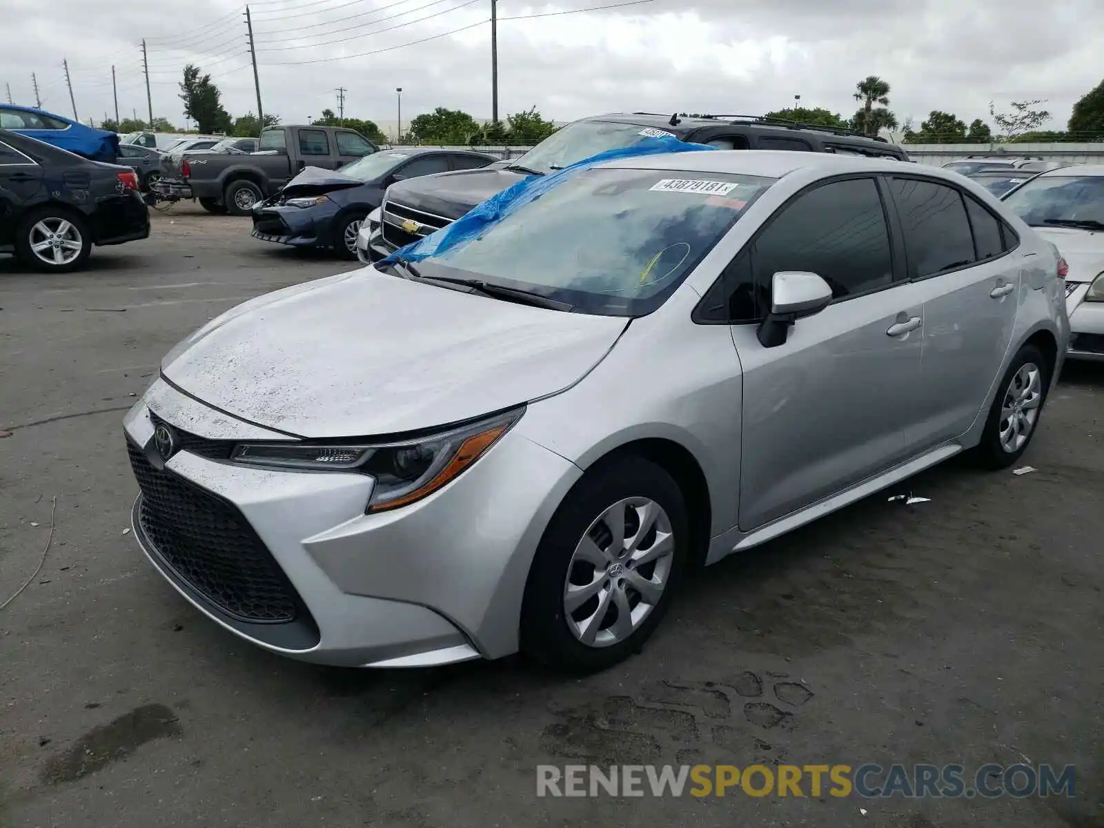 2 Photograph of a damaged car 5YFEPRAE2LP034046 TOYOTA COROLLA 2020