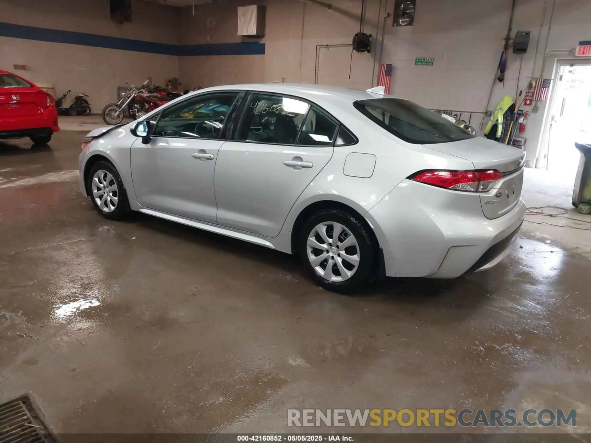 3 Photograph of a damaged car 5YFEPRAE2LP046679 TOYOTA COROLLA 2020