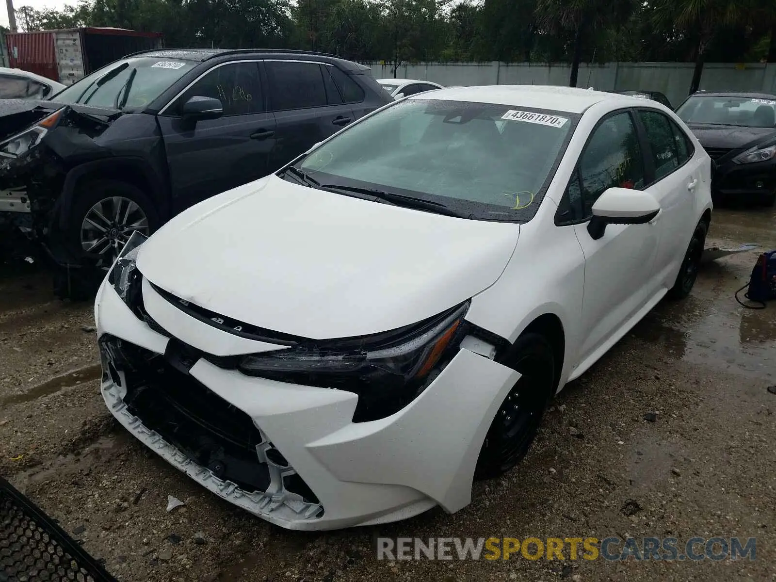 2 Photograph of a damaged car 5YFEPRAE2LP057648 TOYOTA COROLLA 2020