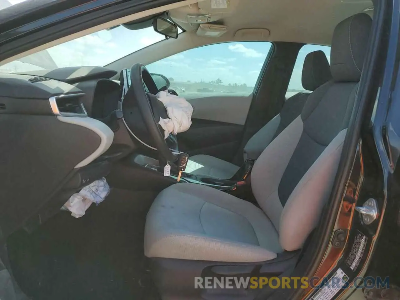 7 Photograph of a damaged car 5YFEPRAE2LP061540 TOYOTA COROLLA 2020