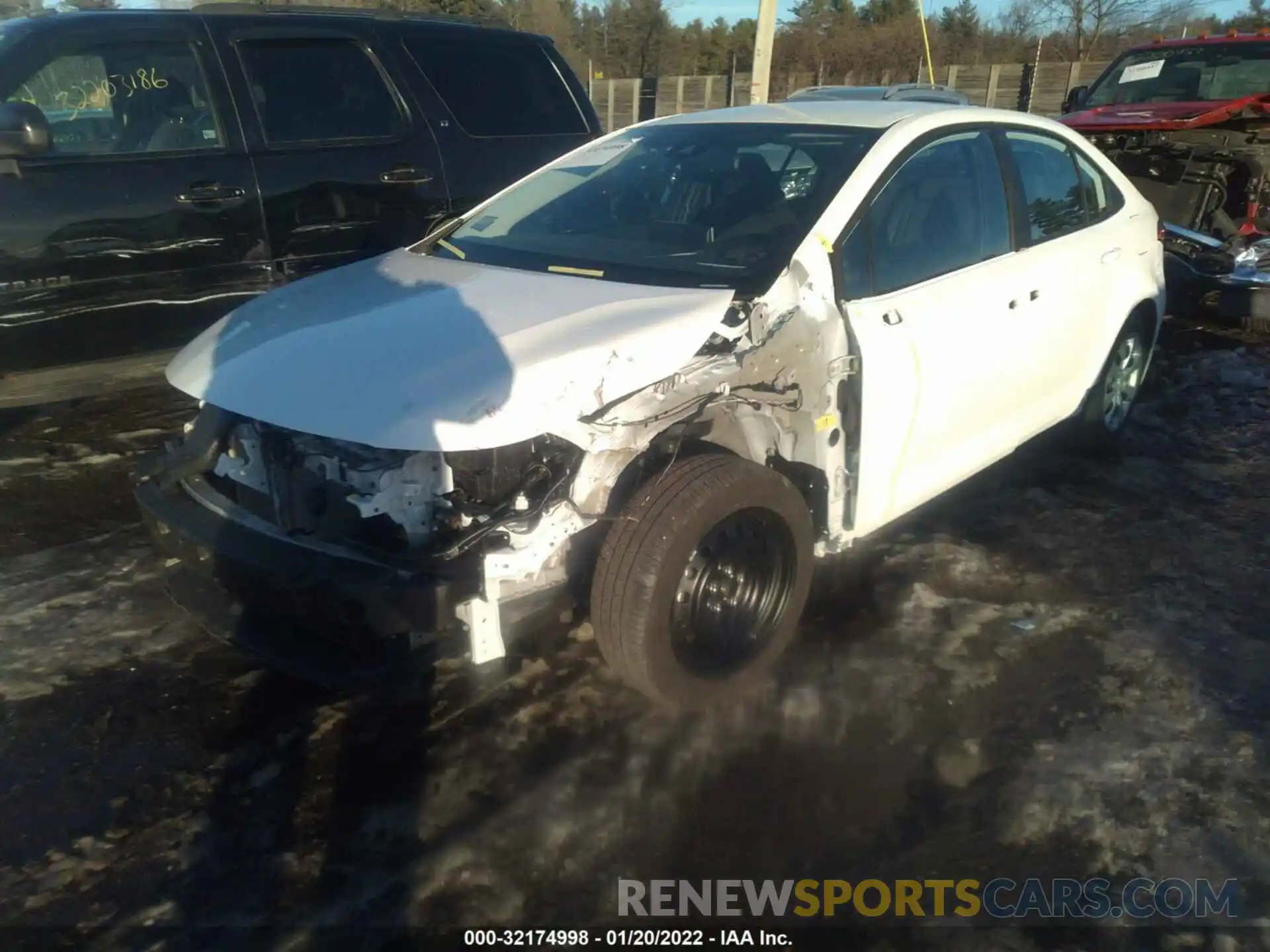 2 Photograph of a damaged car 5YFEPRAE2LP072411 TOYOTA COROLLA 2020