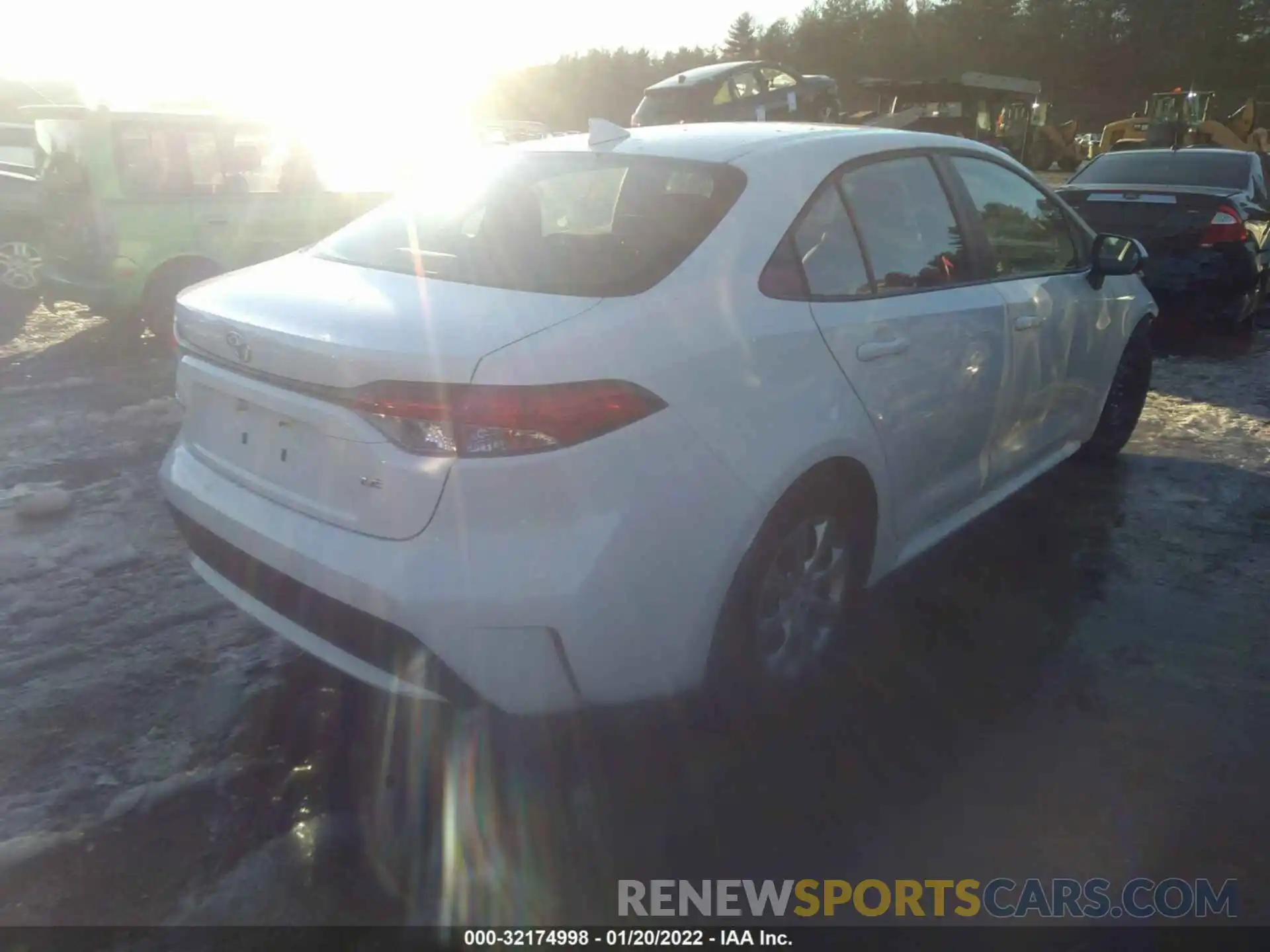 4 Photograph of a damaged car 5YFEPRAE2LP072411 TOYOTA COROLLA 2020