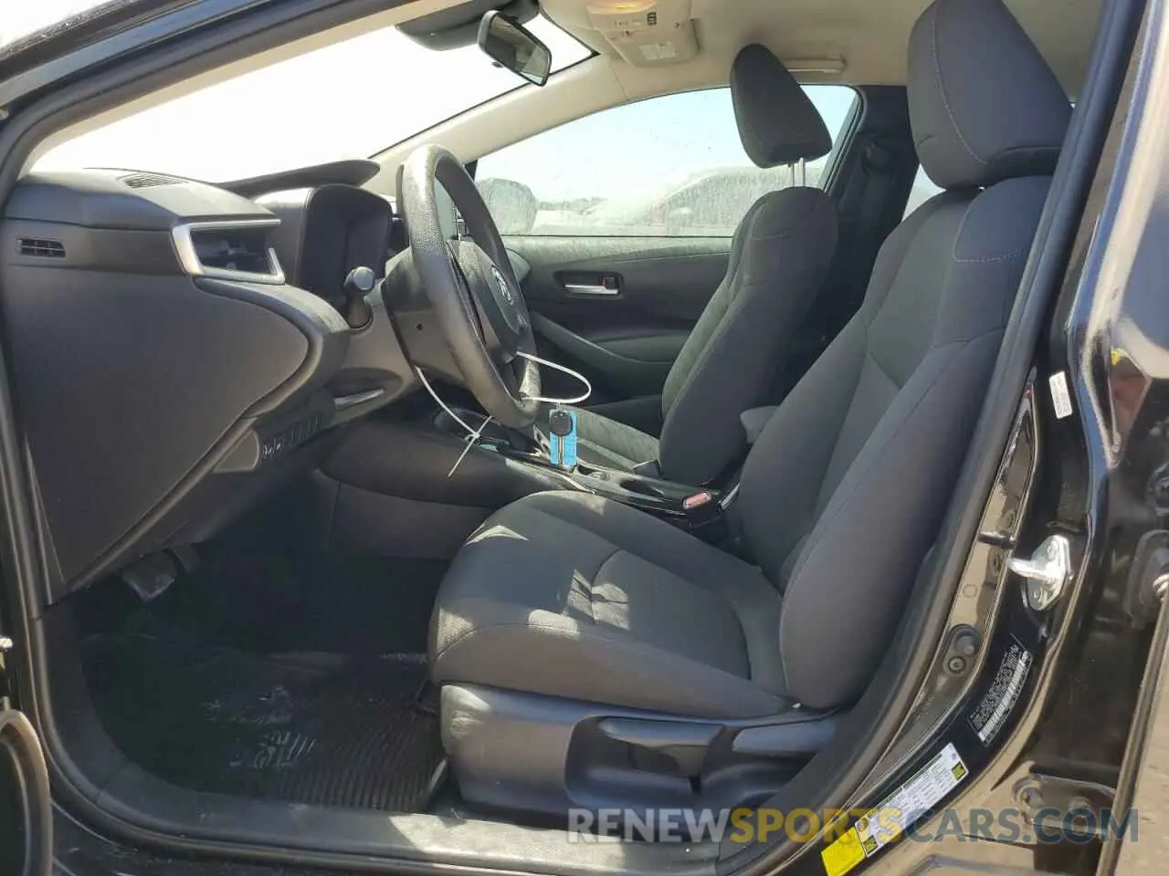 7 Photograph of a damaged car 5YFEPRAE2LP076149 TOYOTA COROLLA 2020