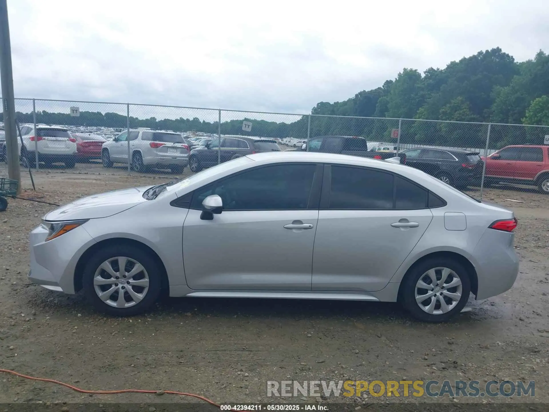 14 Photograph of a damaged car 5YFEPRAE2LP084171 TOYOTA COROLLA 2020