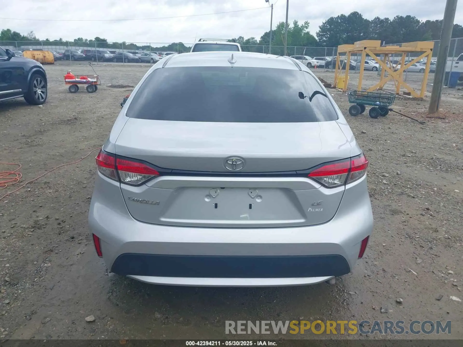 16 Photograph of a damaged car 5YFEPRAE2LP084171 TOYOTA COROLLA 2020
