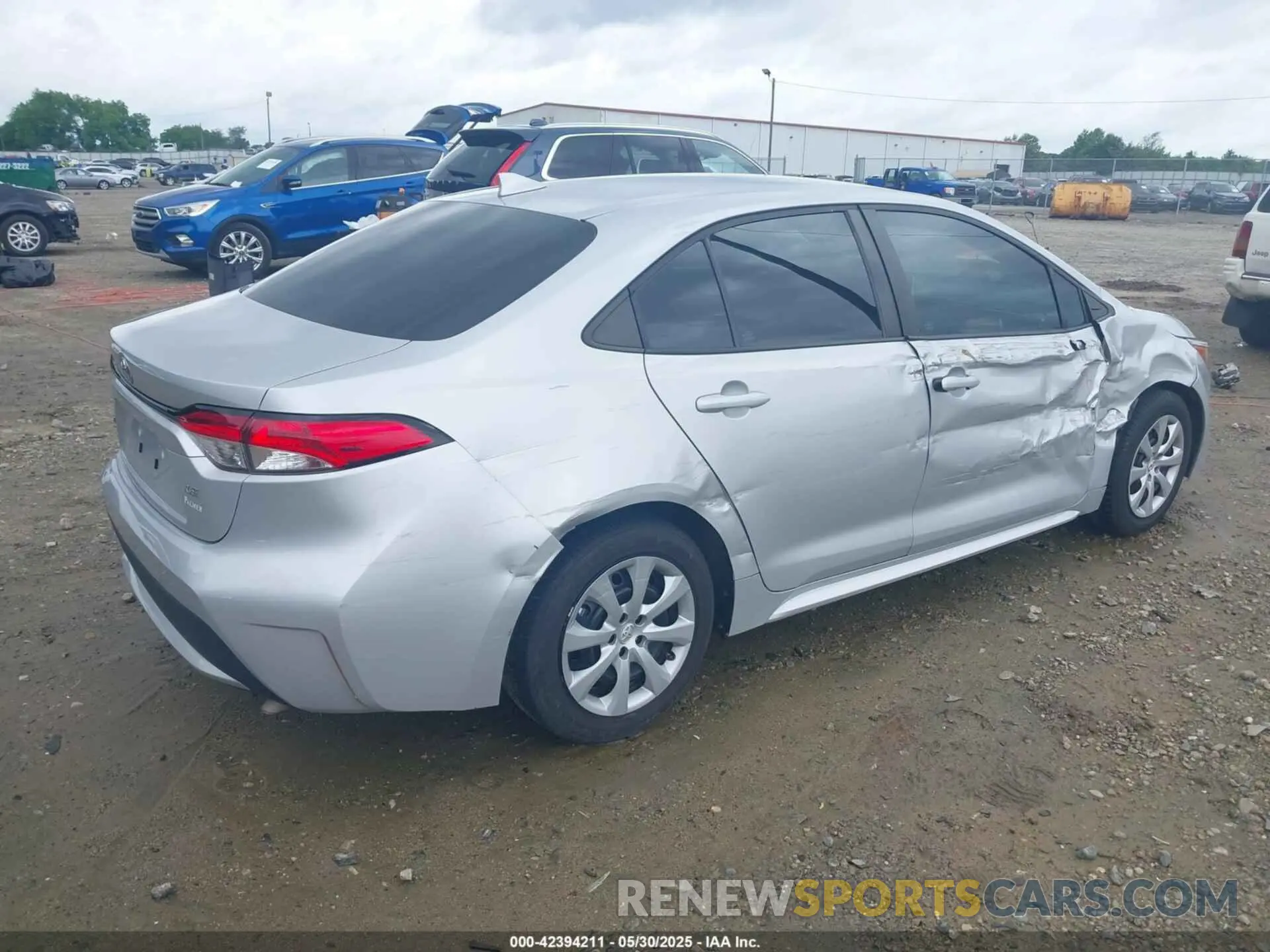 4 Photograph of a damaged car 5YFEPRAE2LP084171 TOYOTA COROLLA 2020
