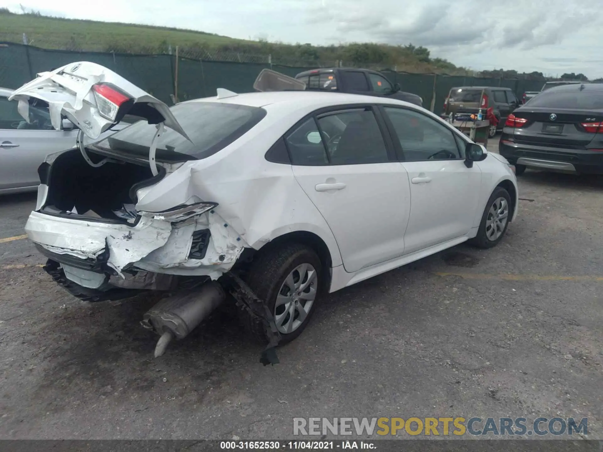 4 Photograph of a damaged car 5YFEPRAE2LP091878 TOYOTA COROLLA 2020