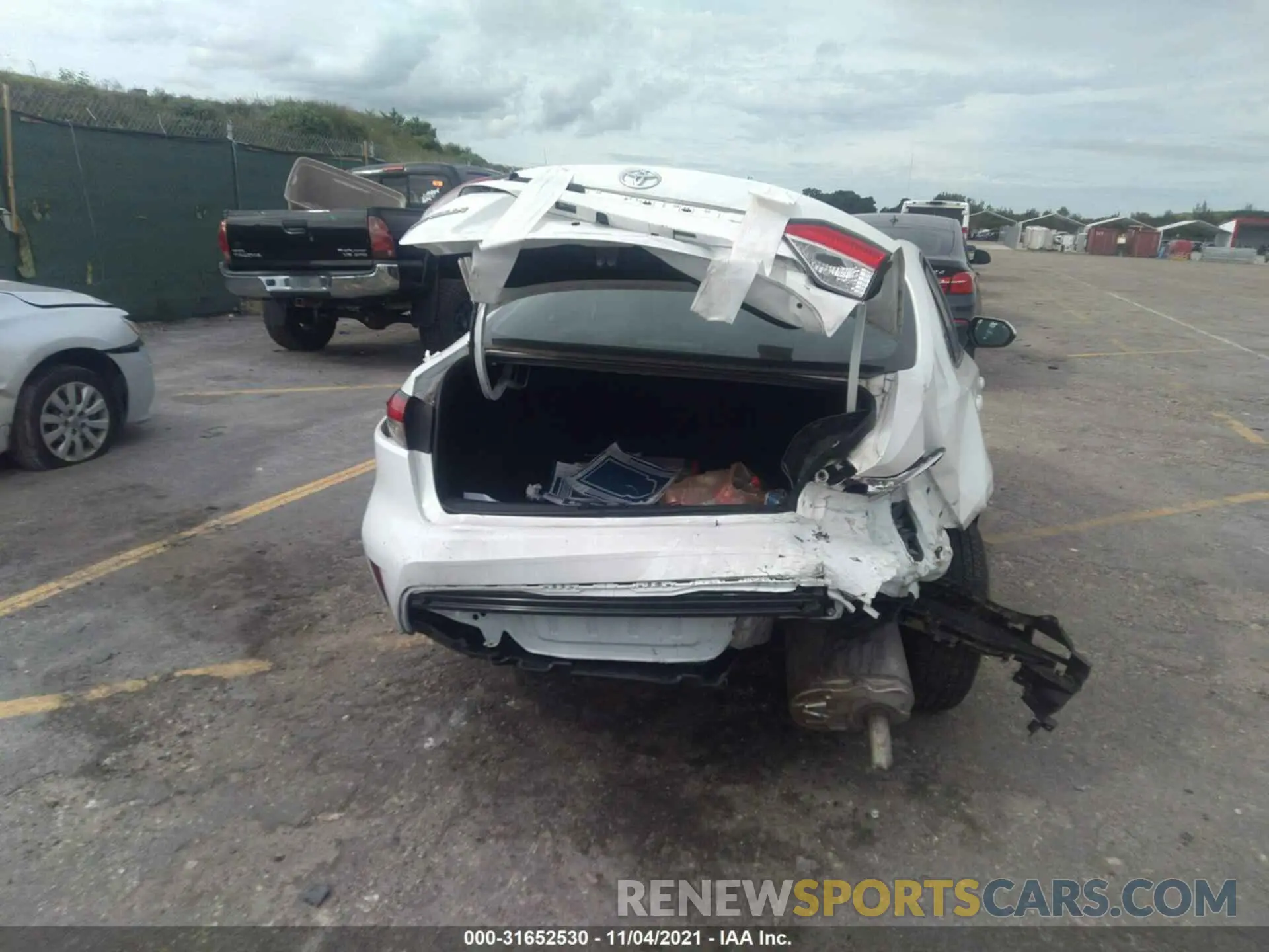 6 Photograph of a damaged car 5YFEPRAE2LP091878 TOYOTA COROLLA 2020
