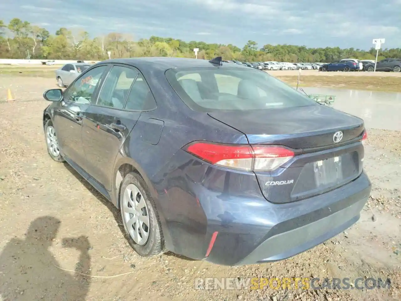 3 Photograph of a damaged car 5YFEPRAE2LP098376 TOYOTA COROLLA 2020