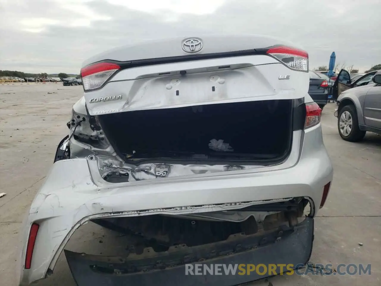 6 Photograph of a damaged car 5YFEPRAE2LP104869 TOYOTA COROLLA 2020
