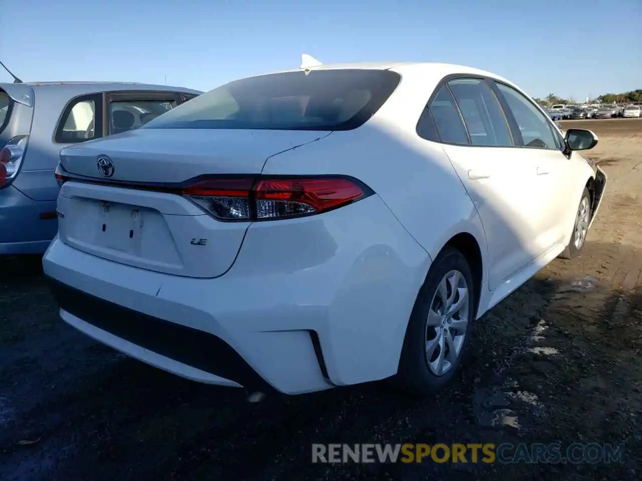 4 Photograph of a damaged car 5YFEPRAE2LP106556 TOYOTA COROLLA 2020