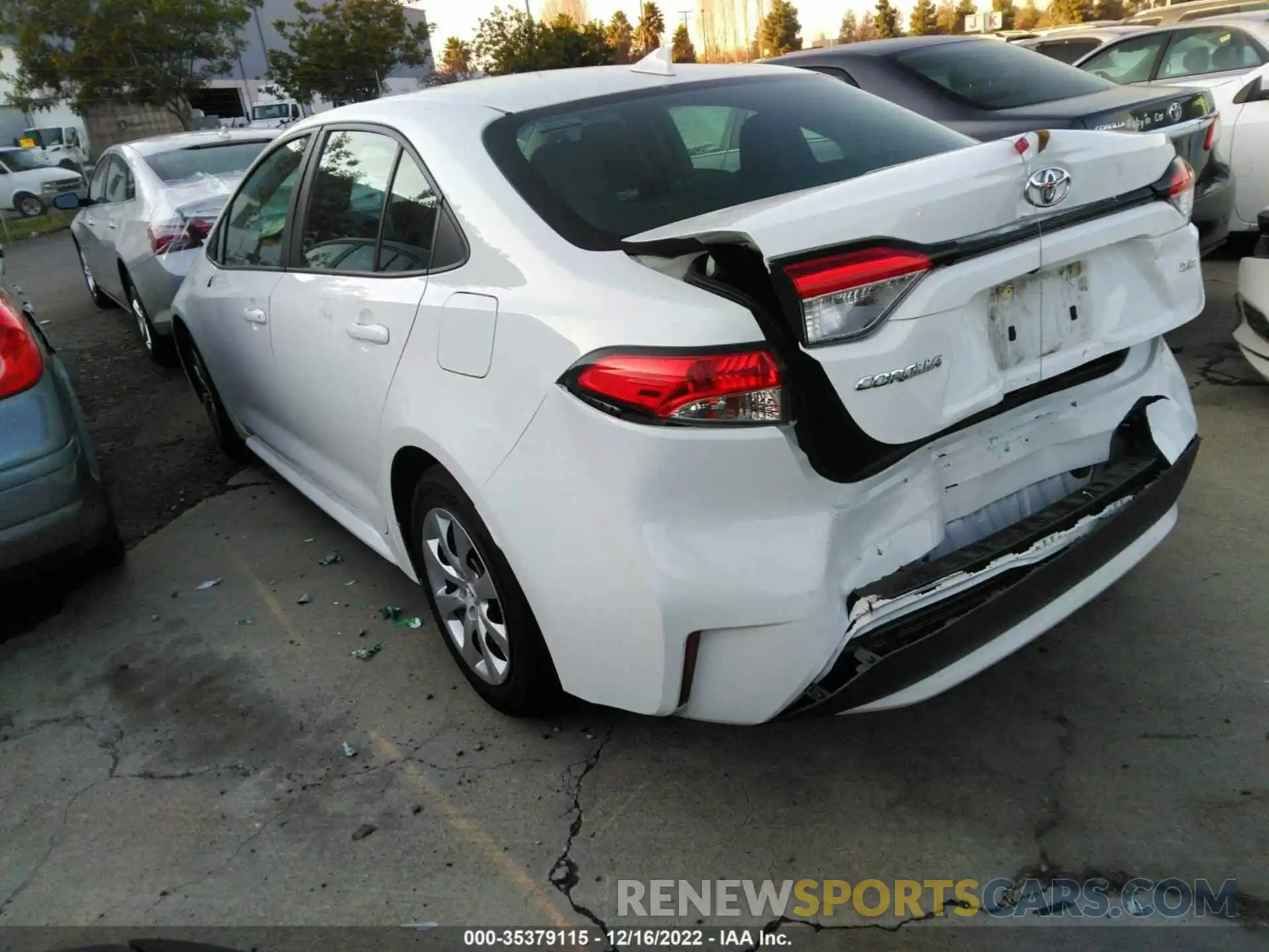 3 Photograph of a damaged car 5YFEPRAE2LP107383 TOYOTA COROLLA 2020