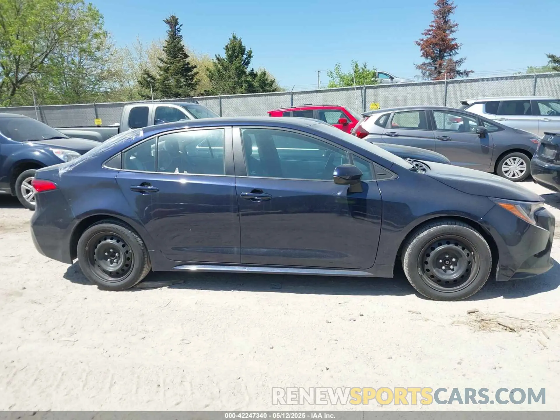 13 Photograph of a damaged car 5YFEPRAE2LP108601 TOYOTA COROLLA 2020