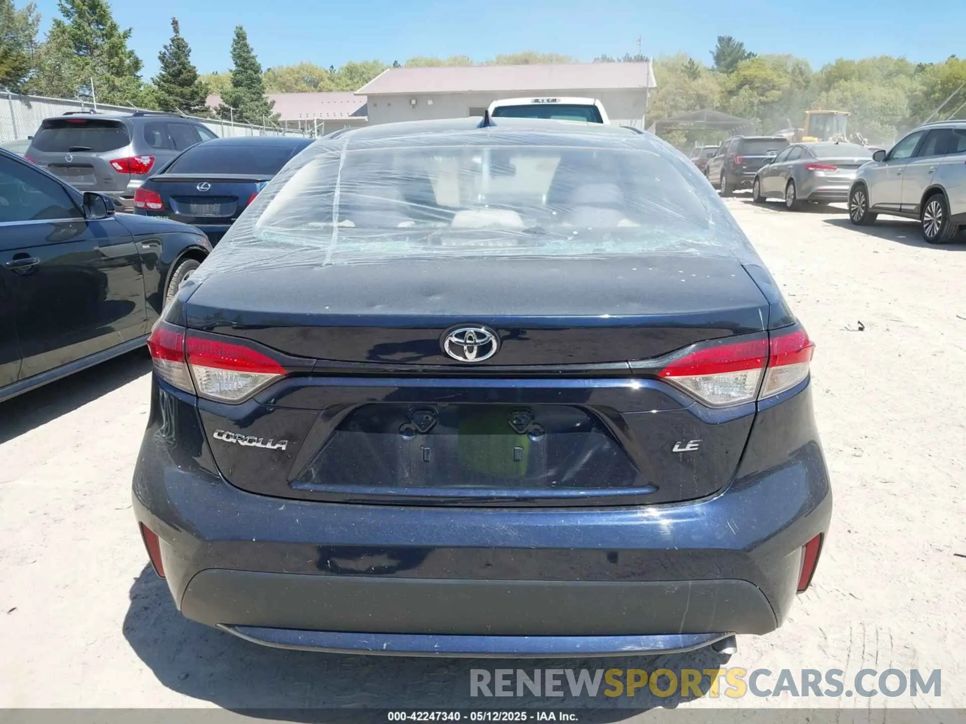16 Photograph of a damaged car 5YFEPRAE2LP108601 TOYOTA COROLLA 2020