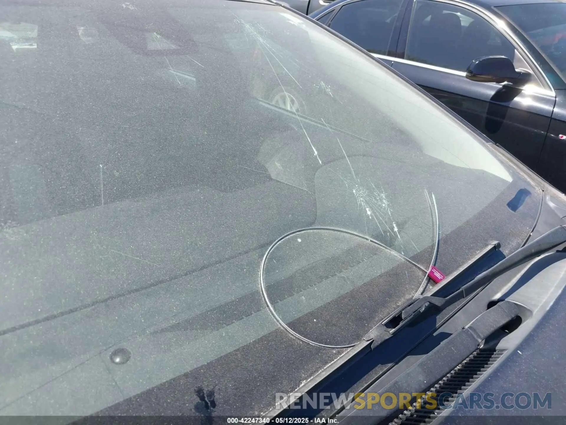 17 Photograph of a damaged car 5YFEPRAE2LP108601 TOYOTA COROLLA 2020