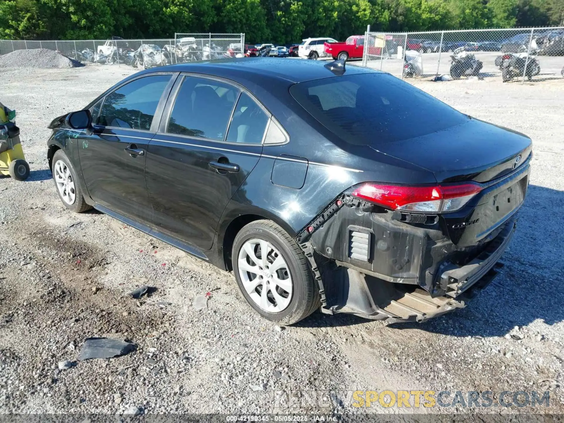 3 Photograph of a damaged car 5YFEPRAE2LP110526 TOYOTA COROLLA 2020
