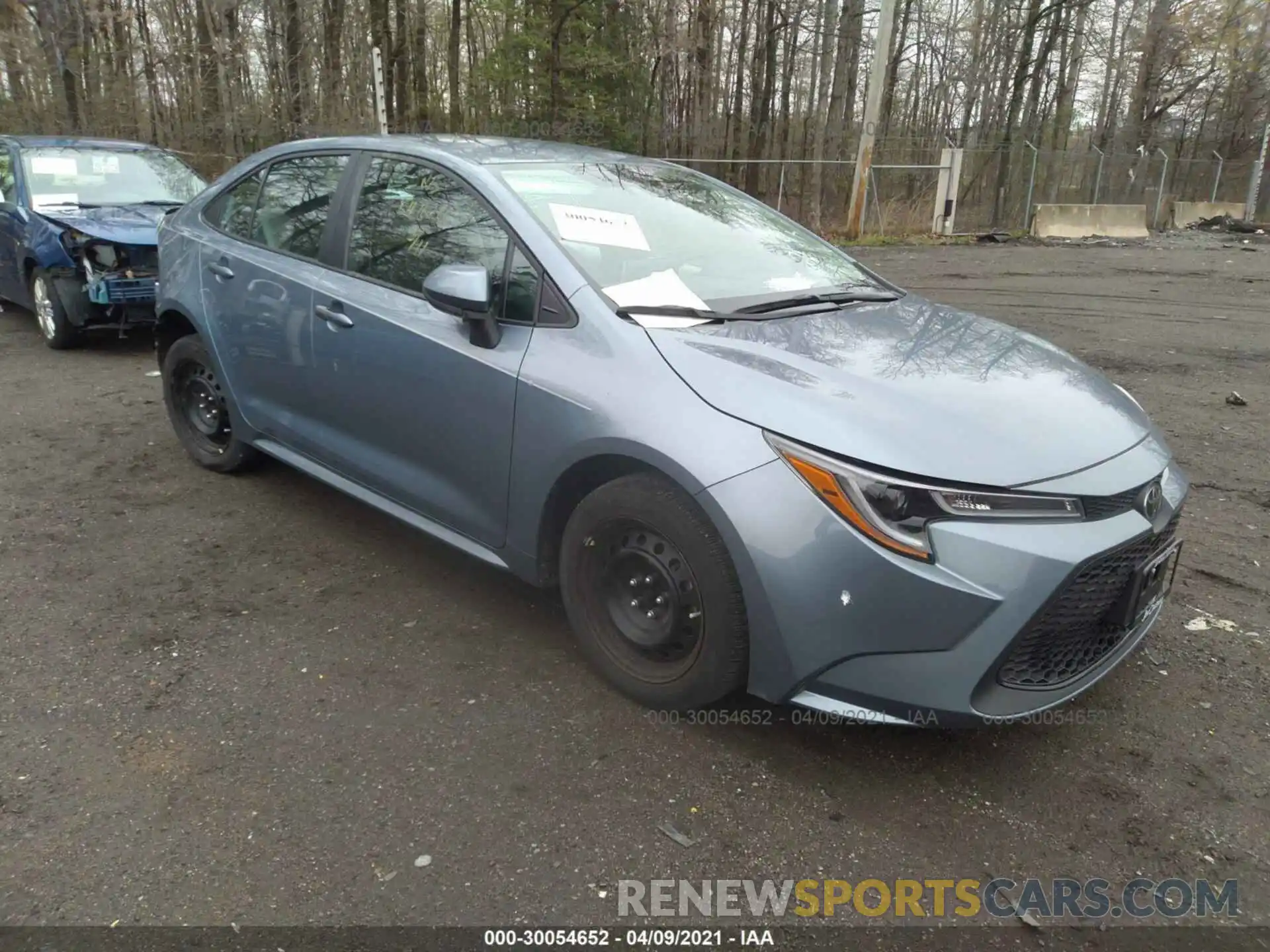 1 Photograph of a damaged car 5YFEPRAE2LP113734 TOYOTA COROLLA 2020