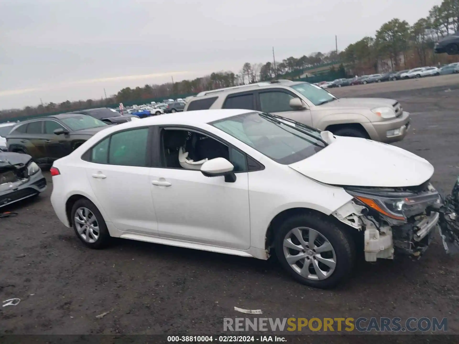 13 Photograph of a damaged car 5YFEPRAE2LP117850 TOYOTA COROLLA 2020