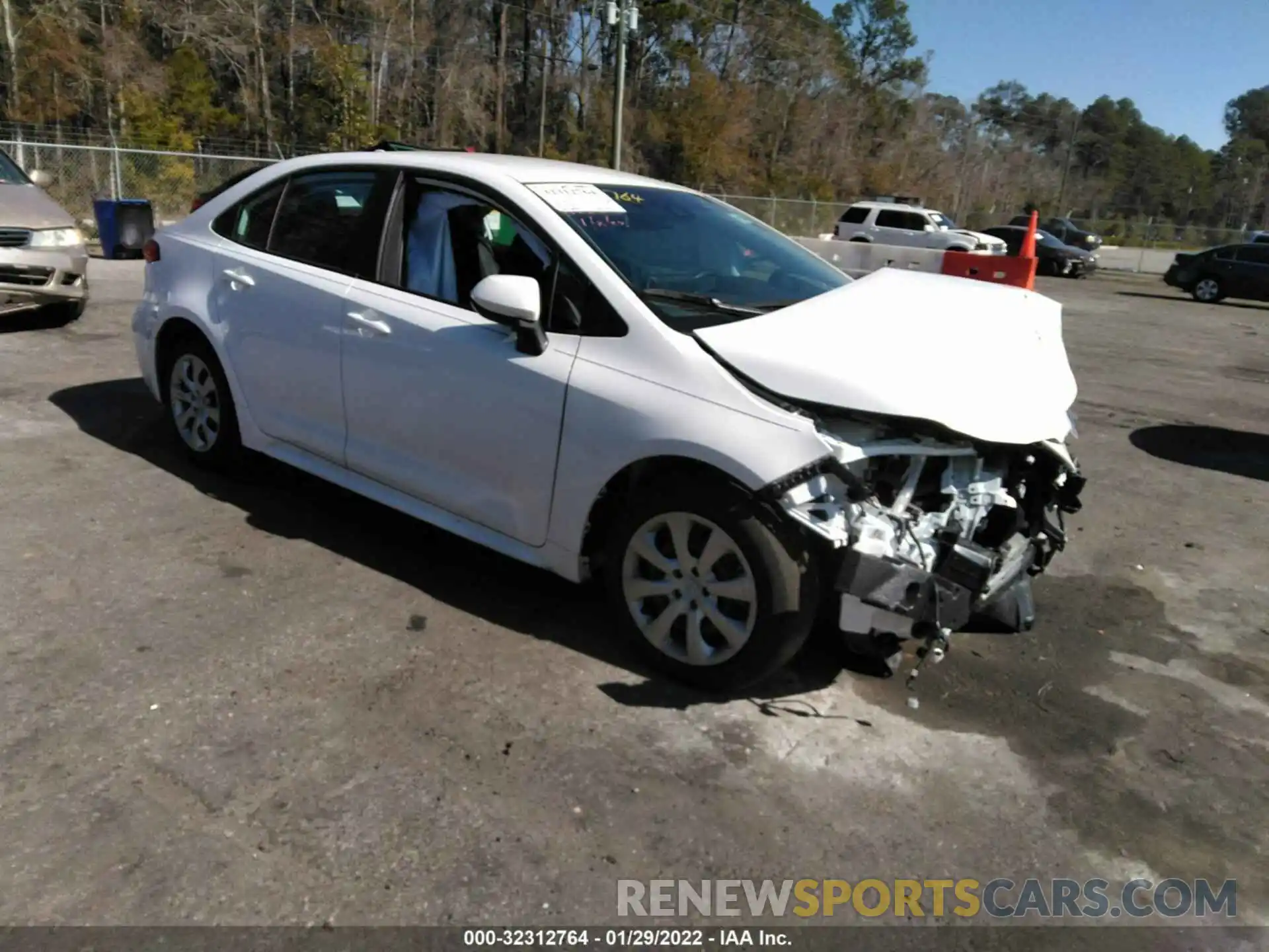 1 Photograph of a damaged car 5YFEPRAE2LP131294 TOYOTA COROLLA 2020