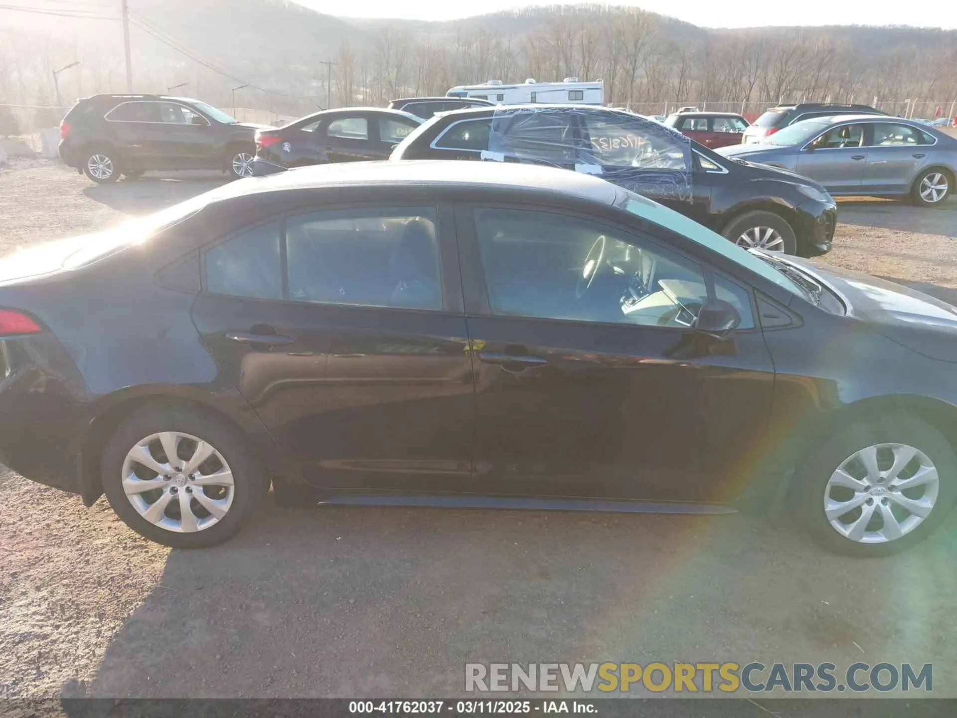 13 Photograph of a damaged car 5YFEPRAE2LP134700 TOYOTA COROLLA 2020