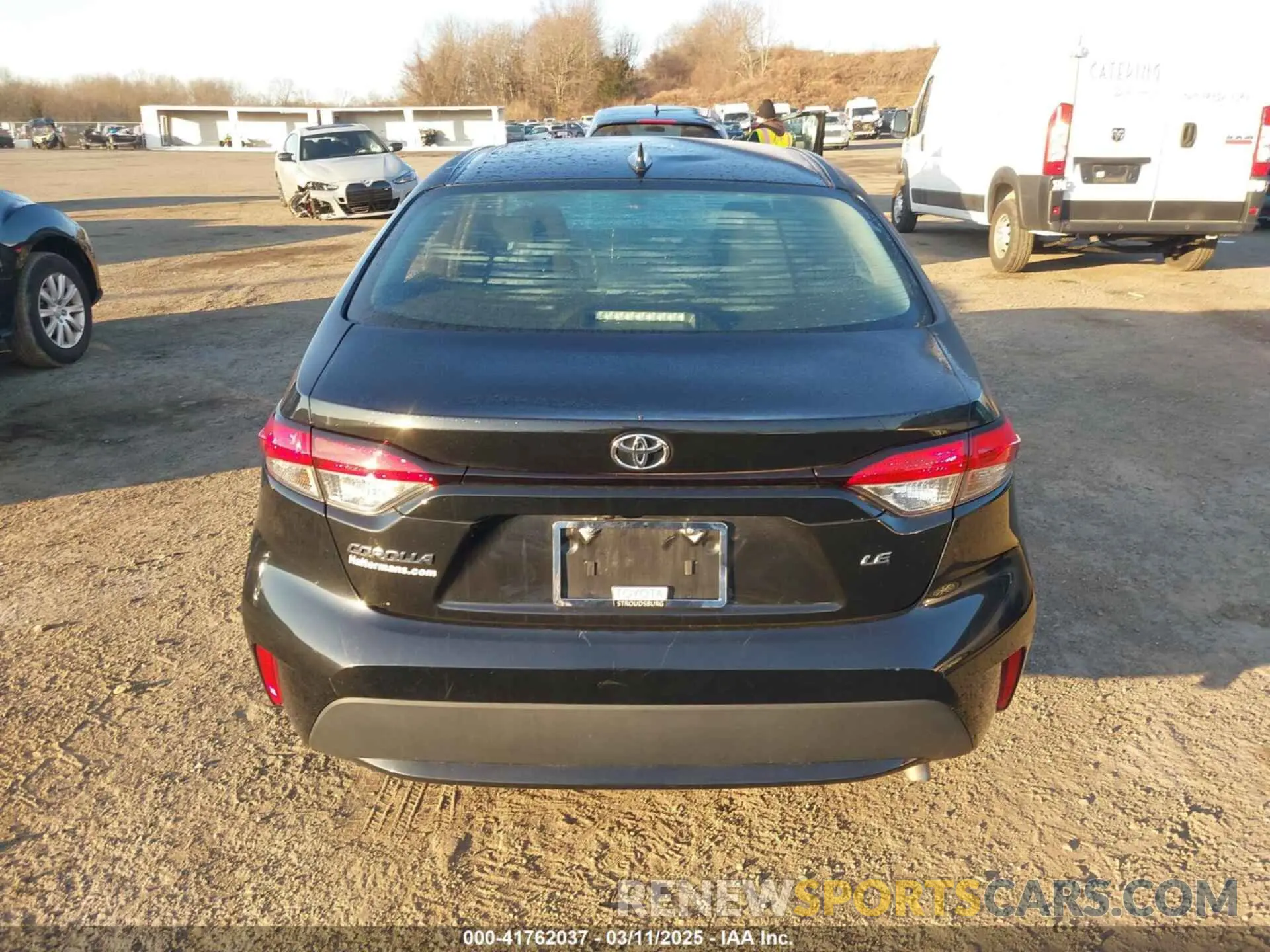 16 Photograph of a damaged car 5YFEPRAE2LP134700 TOYOTA COROLLA 2020