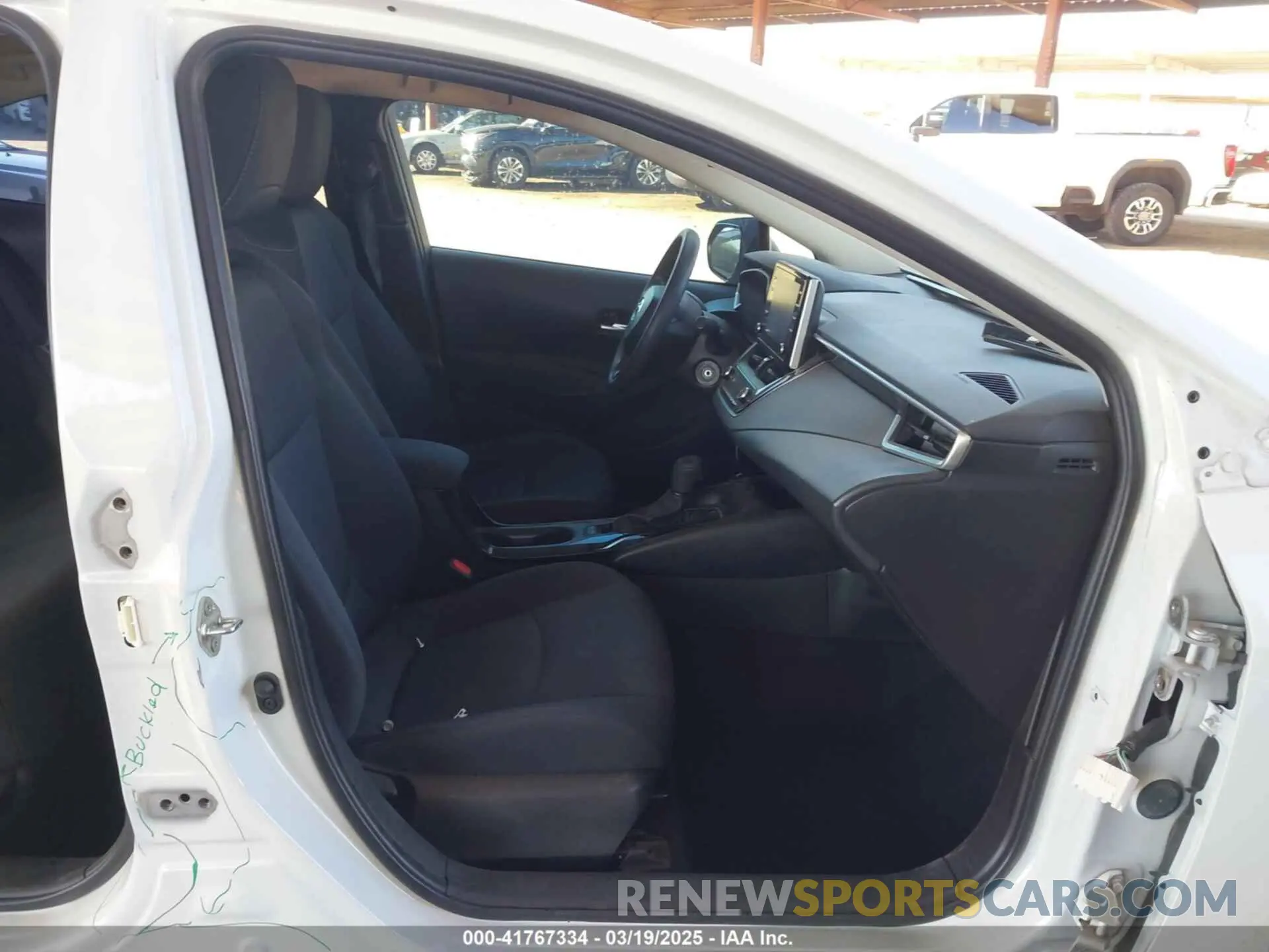 5 Photograph of a damaged car 5YFEPRAE2LP144904 TOYOTA COROLLA 2020