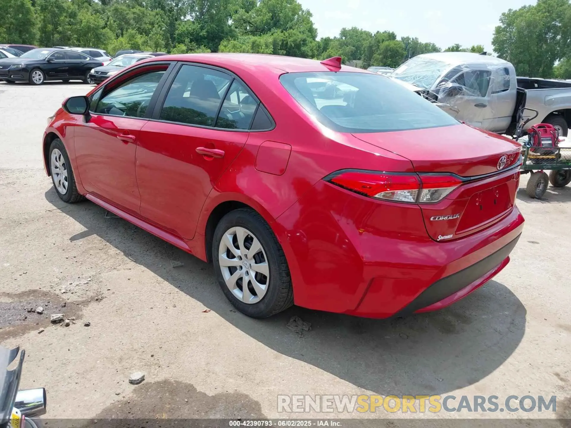 3 Photograph of a damaged car 5YFEPRAE3LP008197 TOYOTA COROLLA 2020