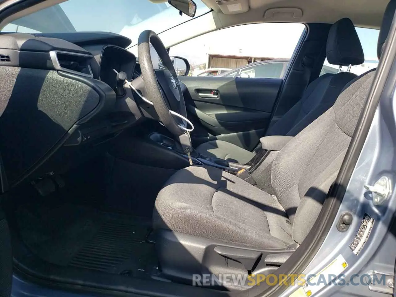7 Photograph of a damaged car 5YFEPRAE3LP014534 TOYOTA COROLLA 2020