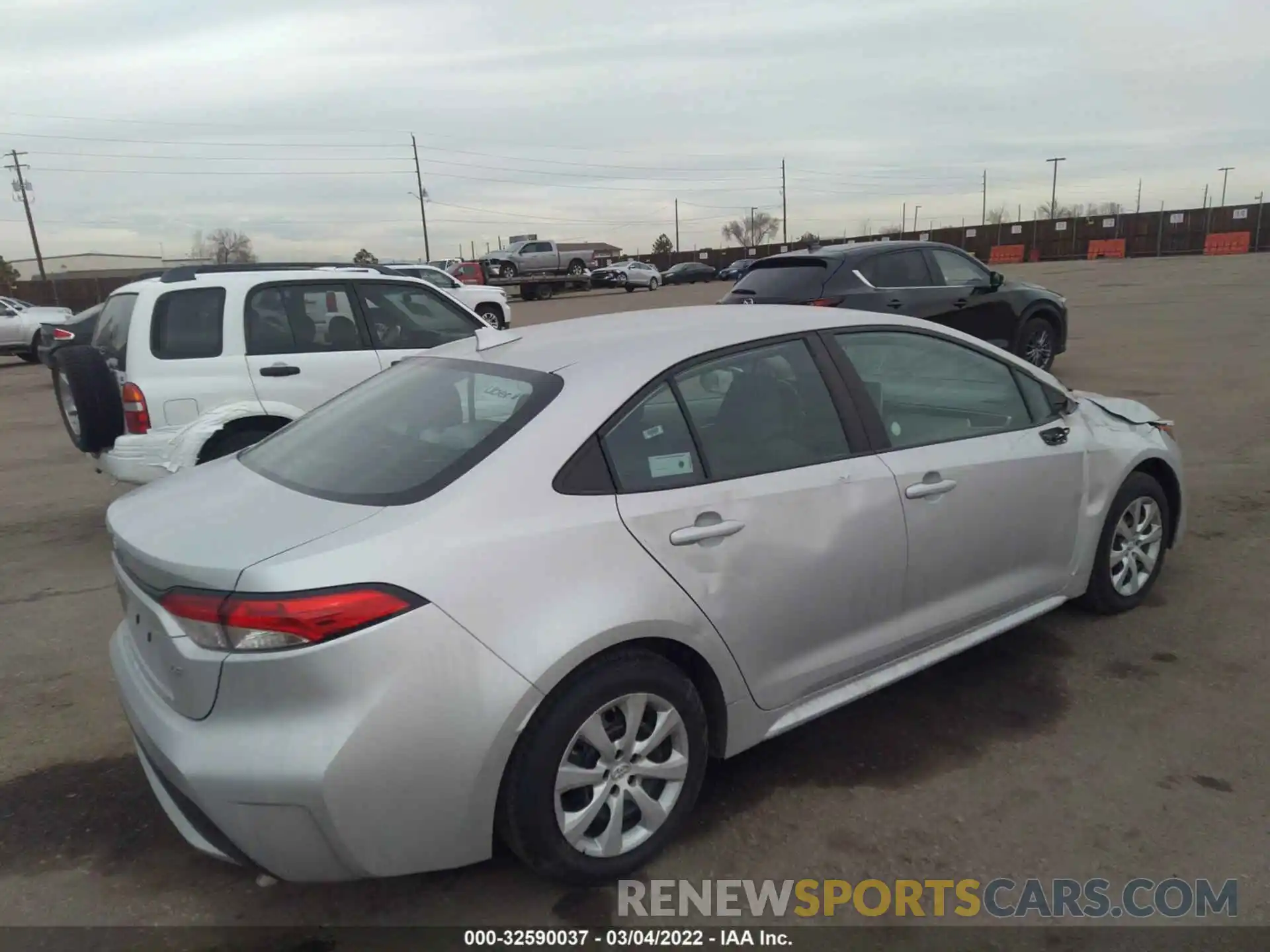 4 Photograph of a damaged car 5YFEPRAE3LP029891 TOYOTA COROLLA 2020