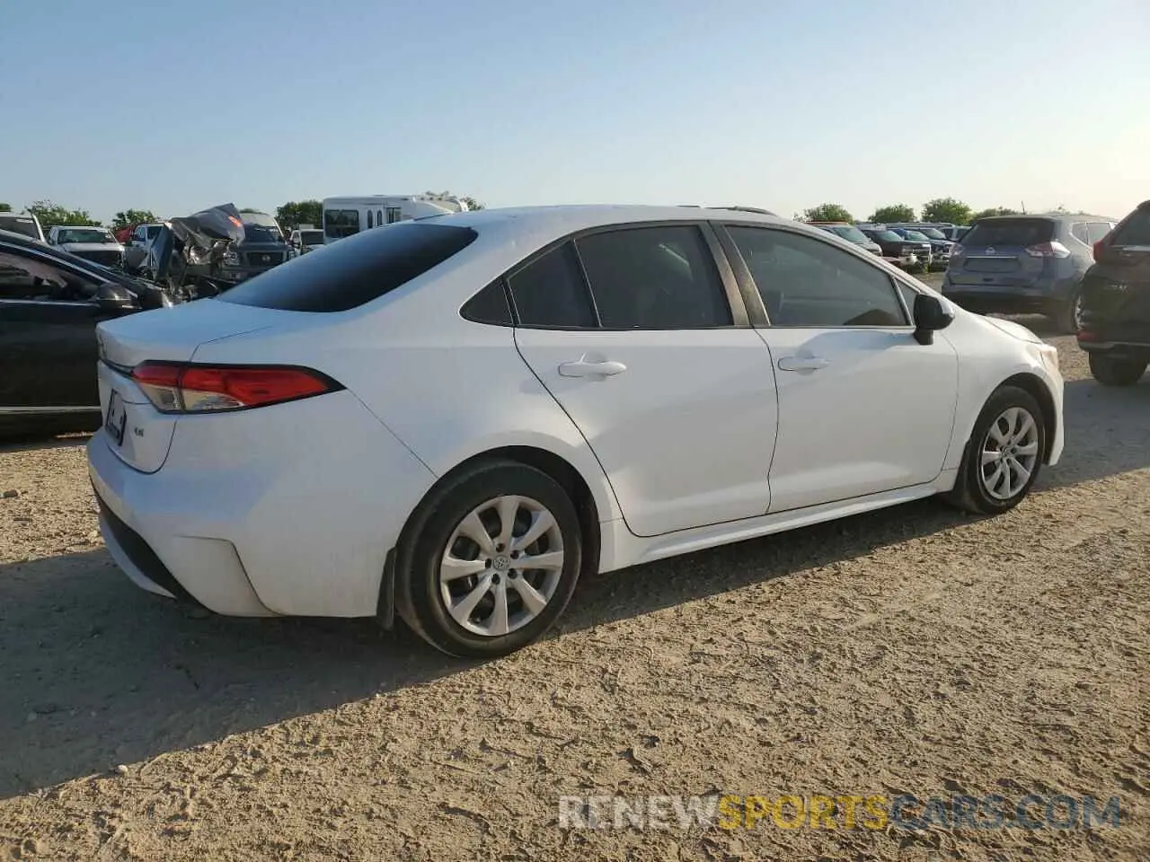 3 Photograph of a damaged car 5YFEPRAE3LP033777 TOYOTA COROLLA 2020