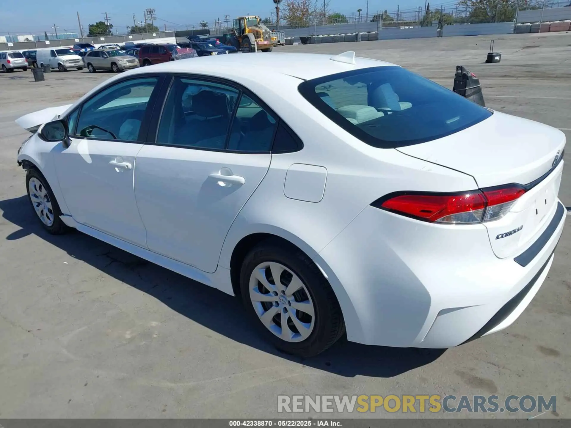 3 Photograph of a damaged car 5YFEPRAE3LP039367 TOYOTA COROLLA 2020