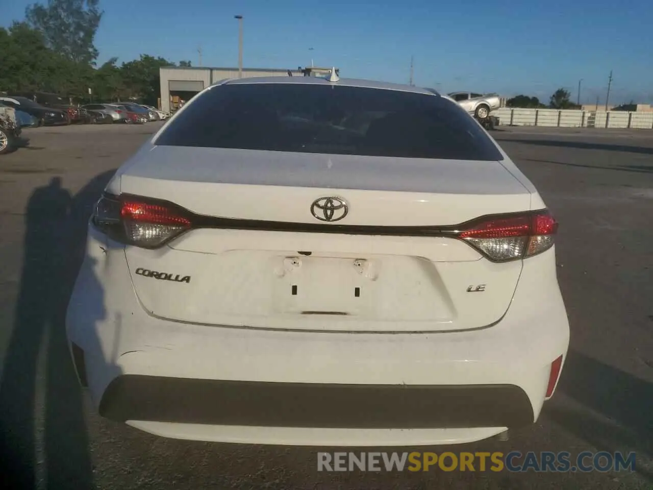 6 Photograph of a damaged car 5YFEPRAE3LP042608 TOYOTA COROLLA 2020