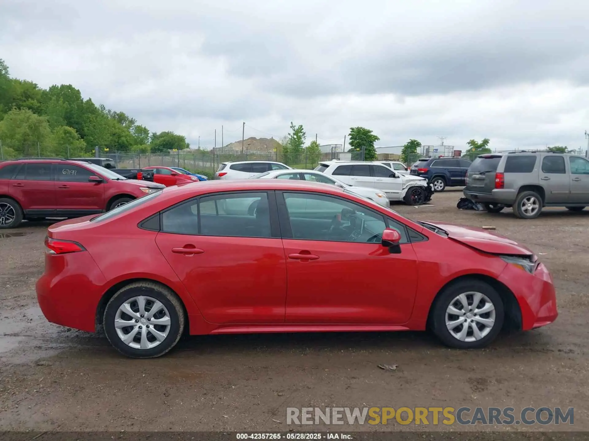 14 Photograph of a damaged car 5YFEPRAE3LP046934 TOYOTA COROLLA 2020