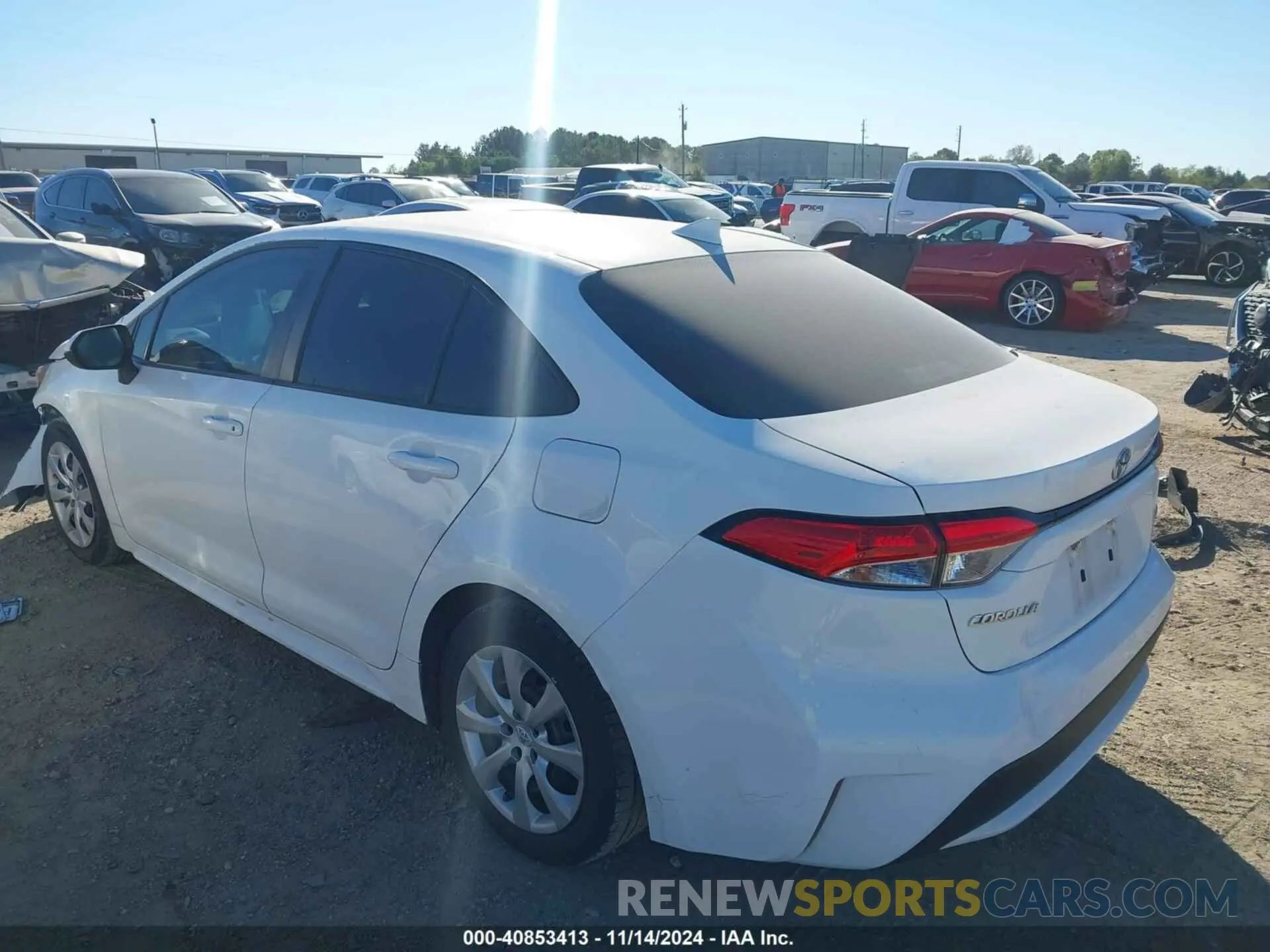 3 Photograph of a damaged car 5YFEPRAE3LP047405 TOYOTA COROLLA 2020