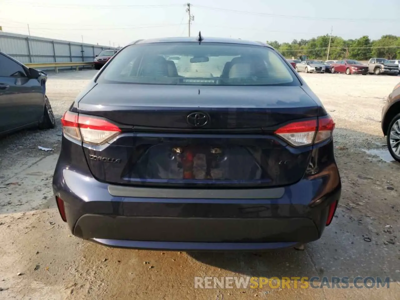6 Photograph of a damaged car 5YFEPRAE3LP059330 TOYOTA COROLLA 2020