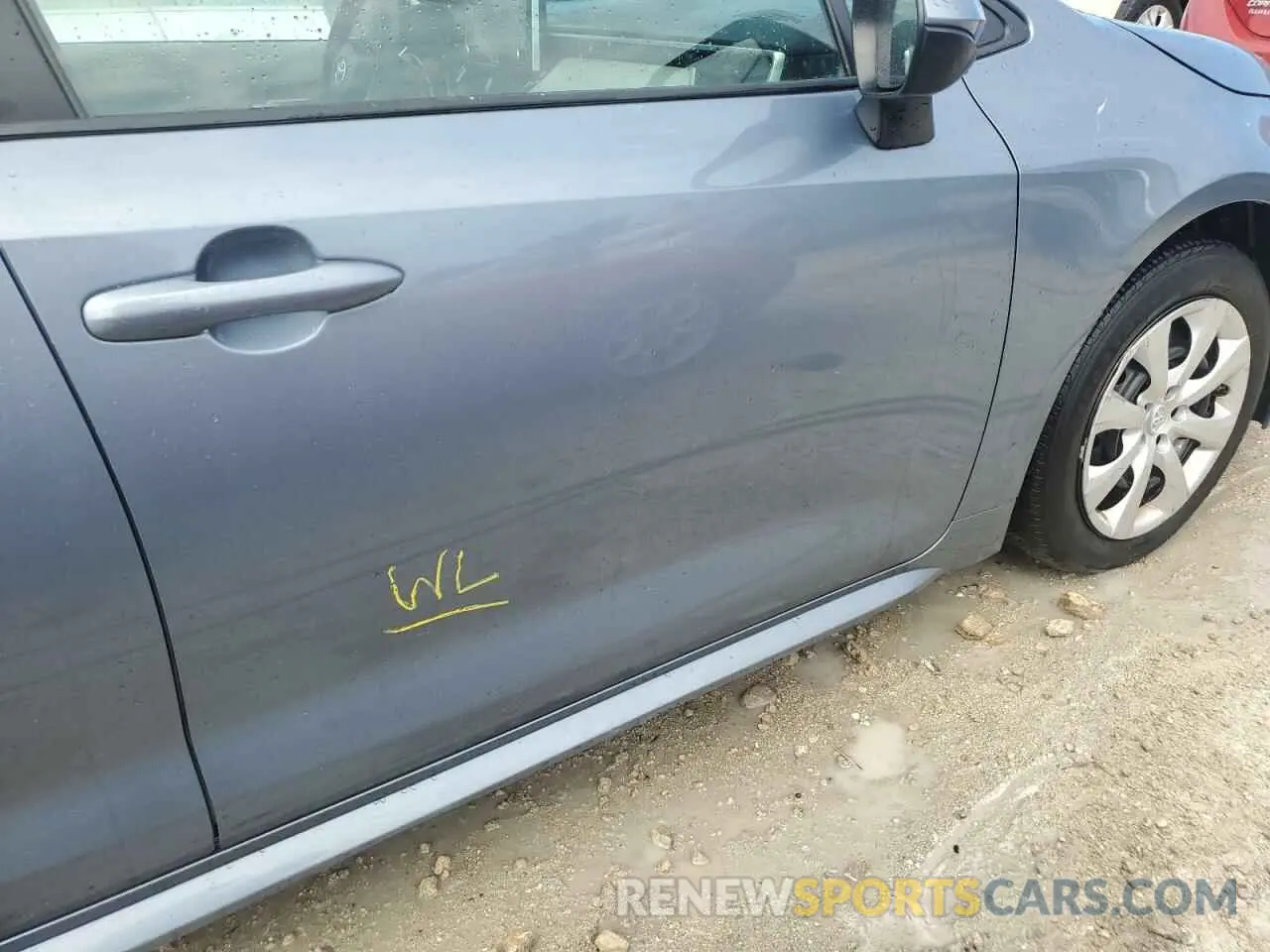 12 Photograph of a damaged car 5YFEPRAE3LP065029 TOYOTA COROLLA 2020