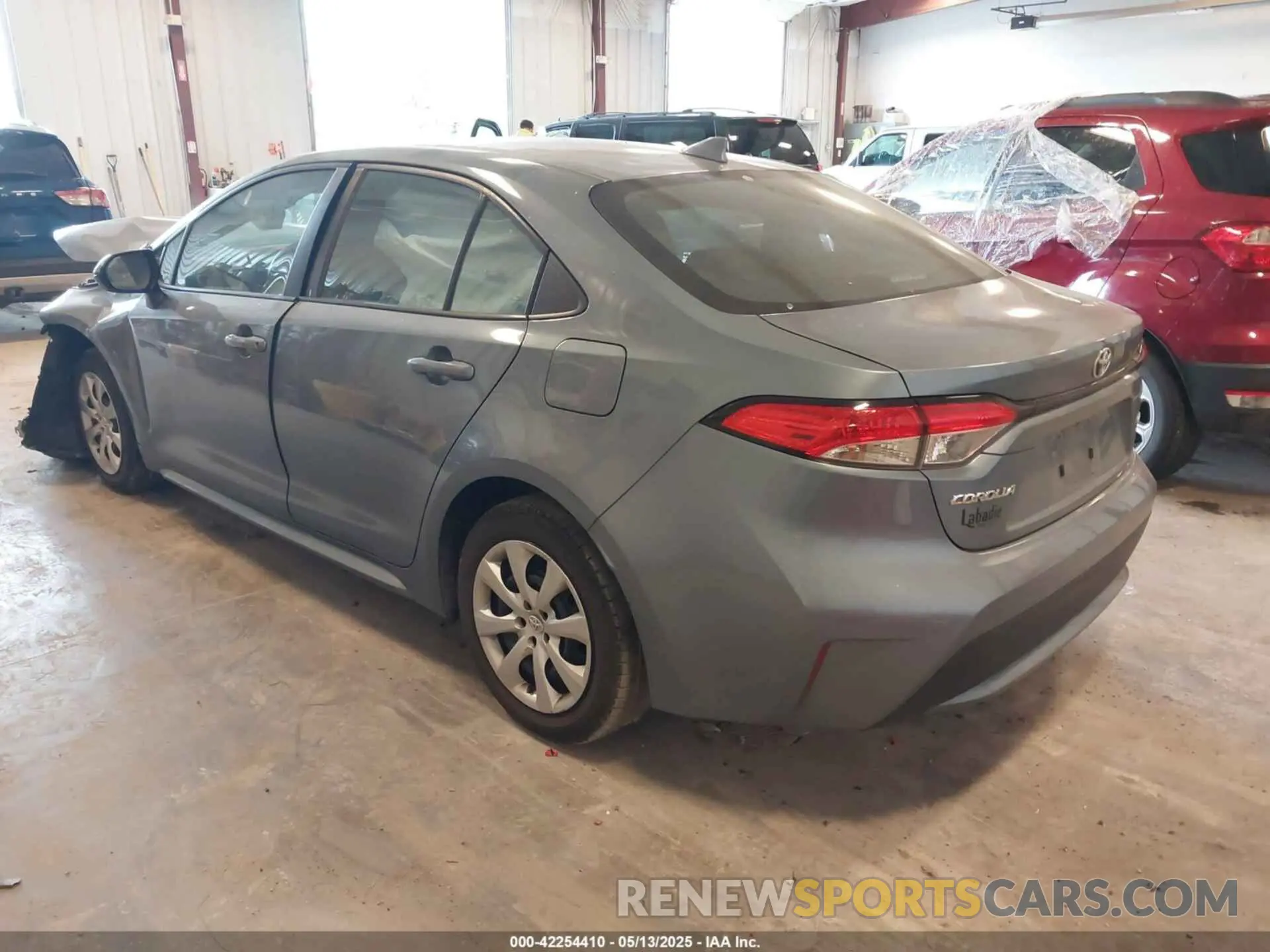 3 Photograph of a damaged car 5YFEPRAE3LP065225 TOYOTA COROLLA 2020
