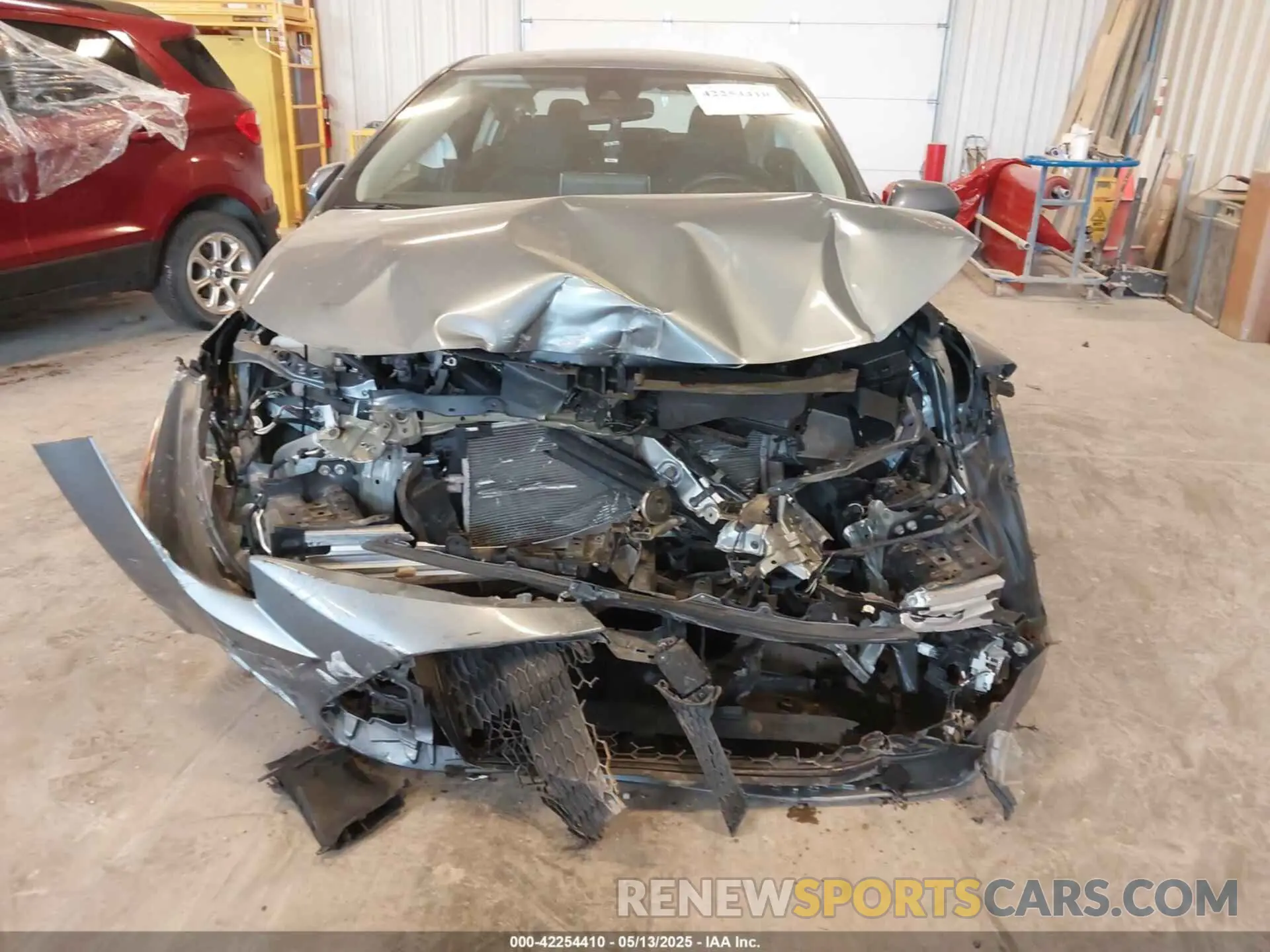 6 Photograph of a damaged car 5YFEPRAE3LP065225 TOYOTA COROLLA 2020