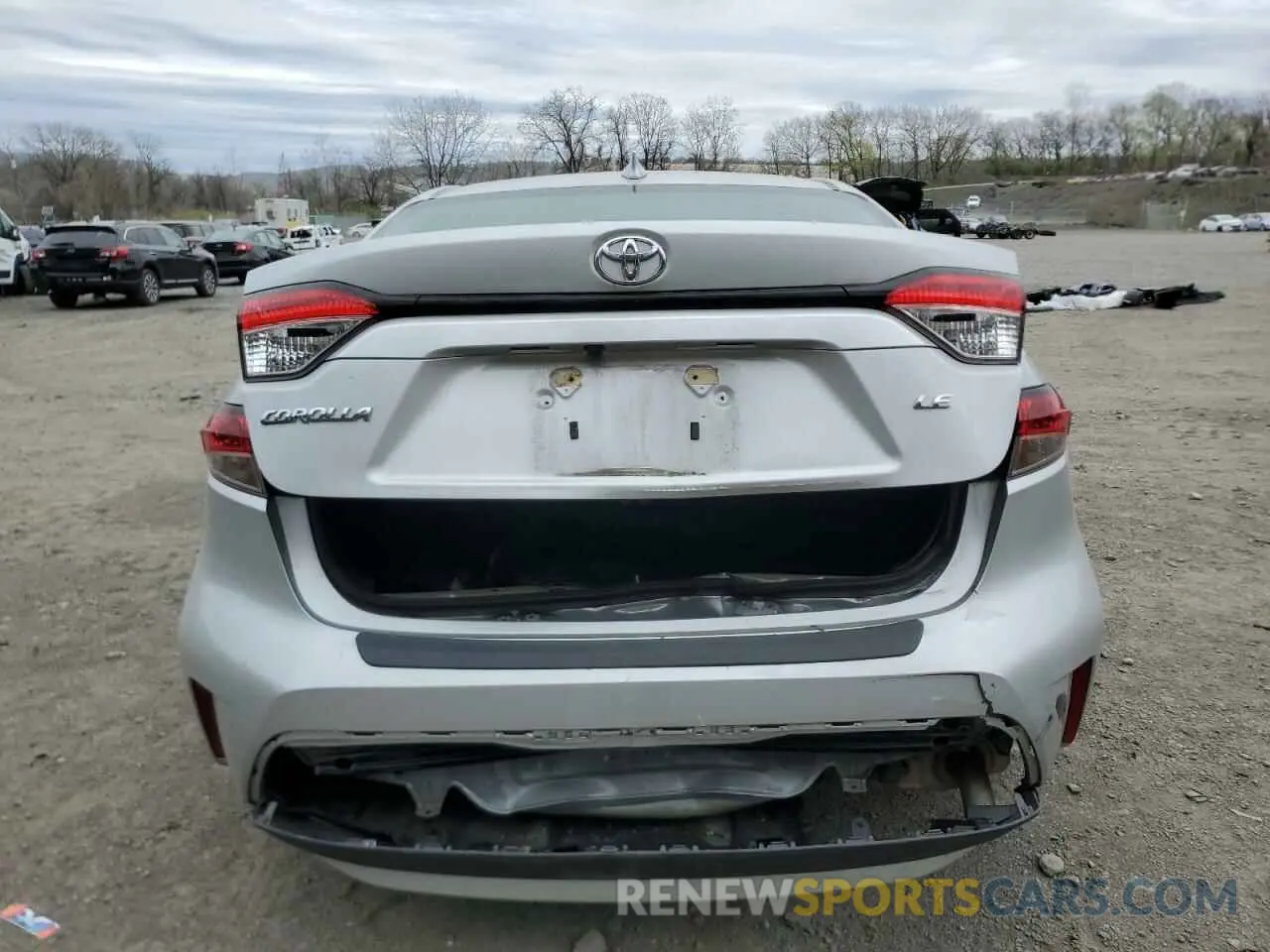 6 Photograph of a damaged car 5YFEPRAE3LP065466 TOYOTA COROLLA 2020