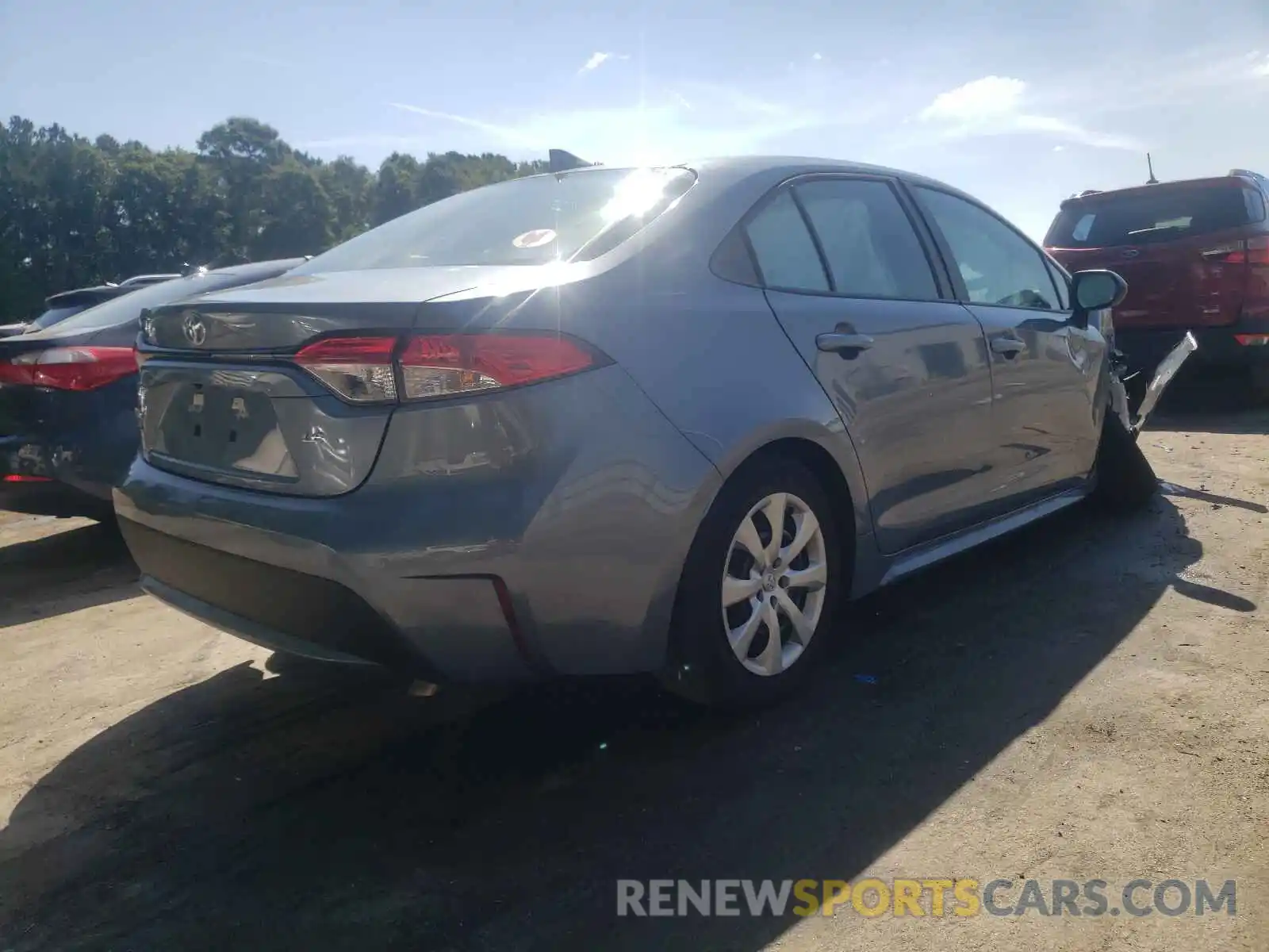 4 Photograph of a damaged car 5YFEPRAE3LP068934 TOYOTA COROLLA 2020