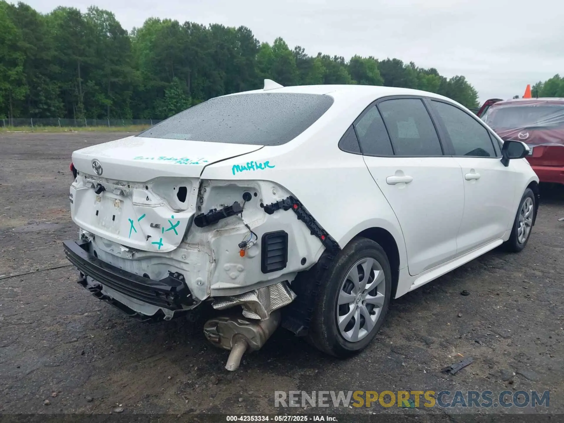 4 Photograph of a damaged car 5YFEPRAE3LP075222 TOYOTA COROLLA 2020