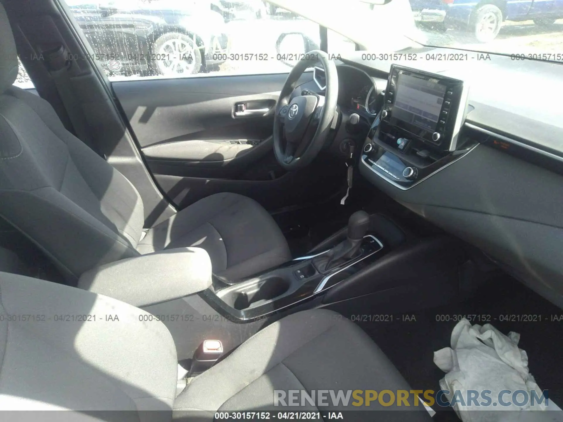 5 Photograph of a damaged car 5YFEPRAE3LP077178 TOYOTA COROLLA 2020