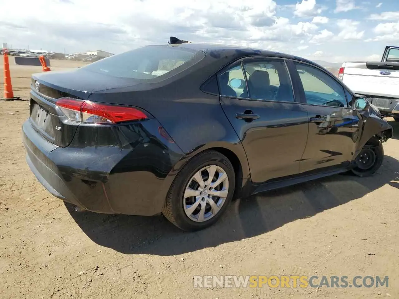 3 Photograph of a damaged car 5YFEPRAE3LP080937 TOYOTA COROLLA 2020