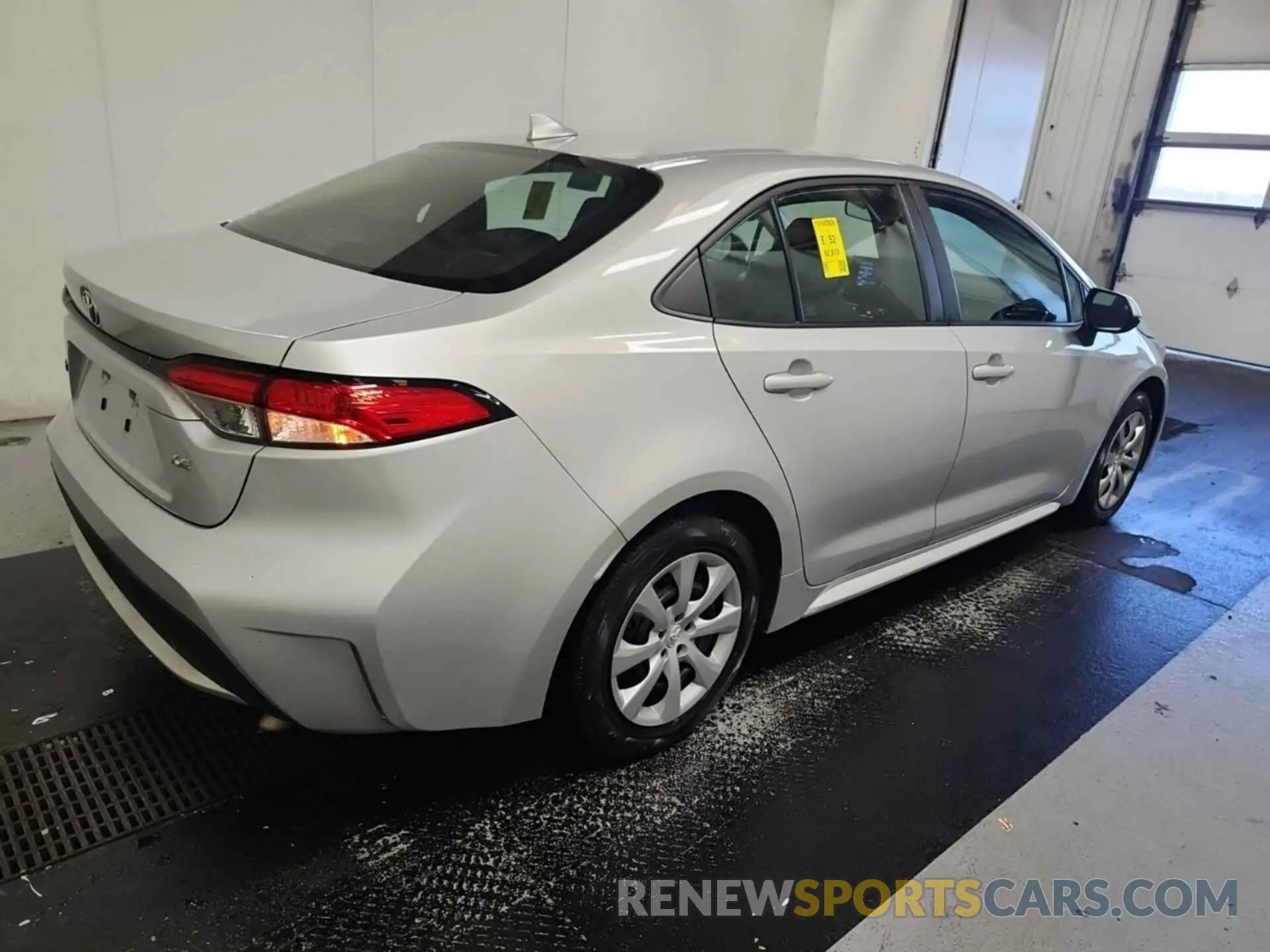 22 Photograph of a damaged car 5YFEPRAE3LP082056 TOYOTA COROLLA 2020