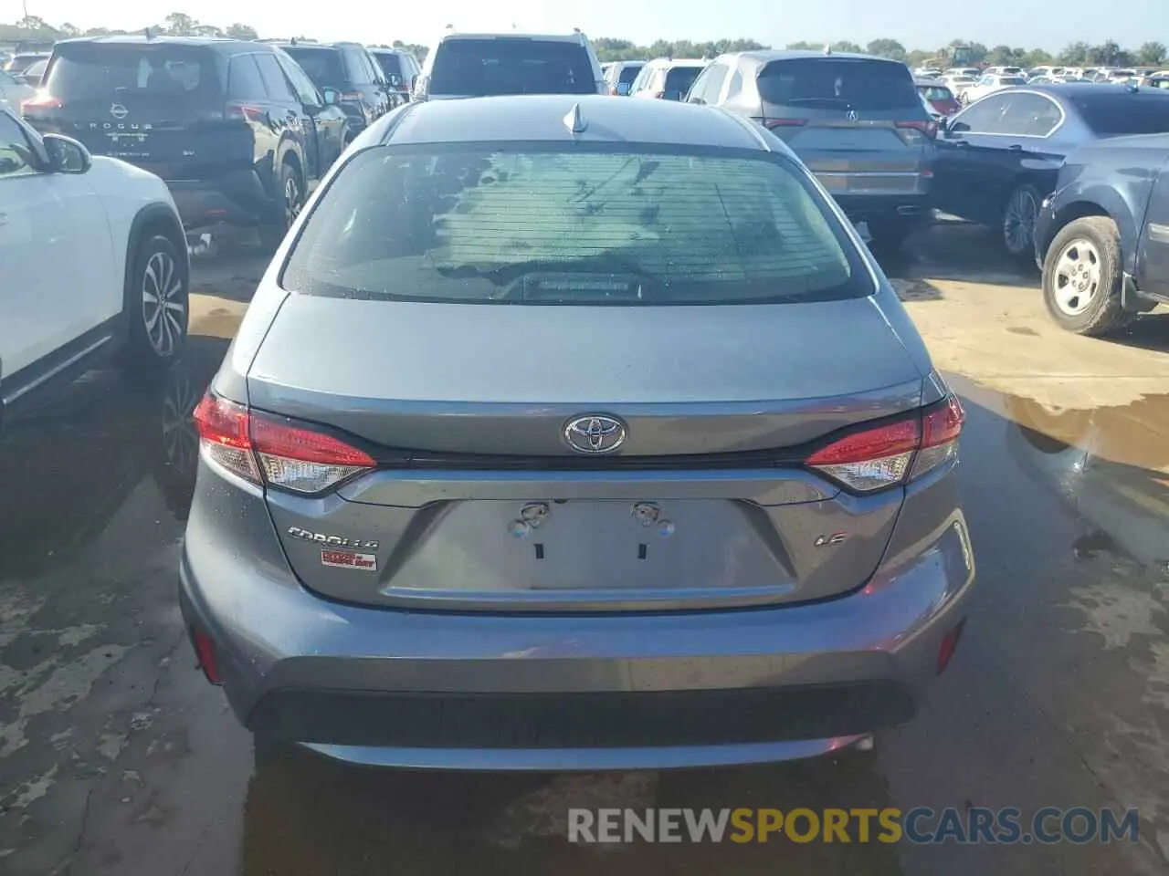6 Photograph of a damaged car 5YFEPRAE3LP082431 TOYOTA COROLLA 2020