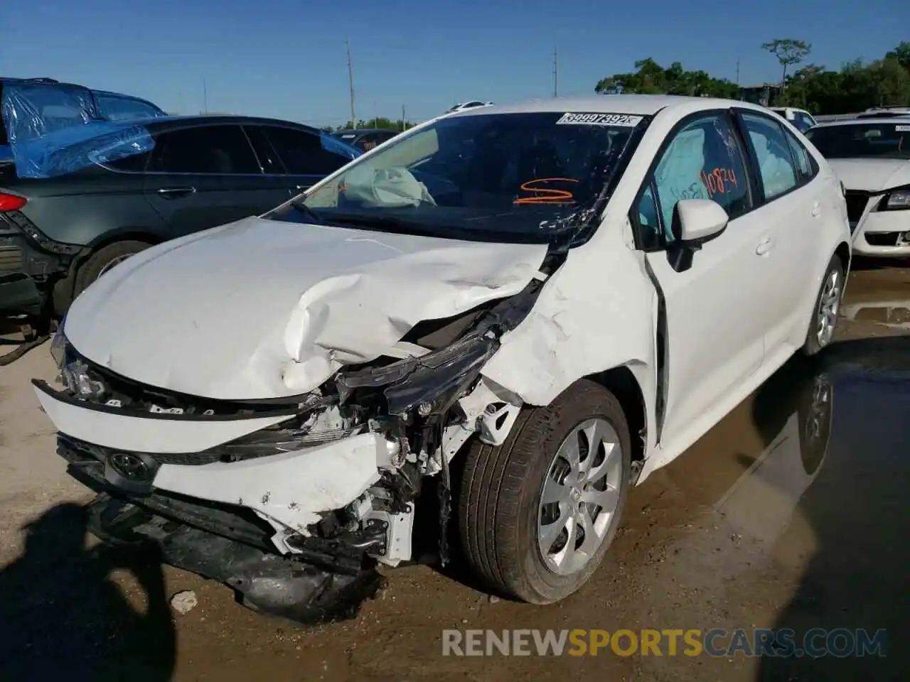 2 Photograph of a damaged car 5YFEPRAE3LP082624 TOYOTA COROLLA 2020